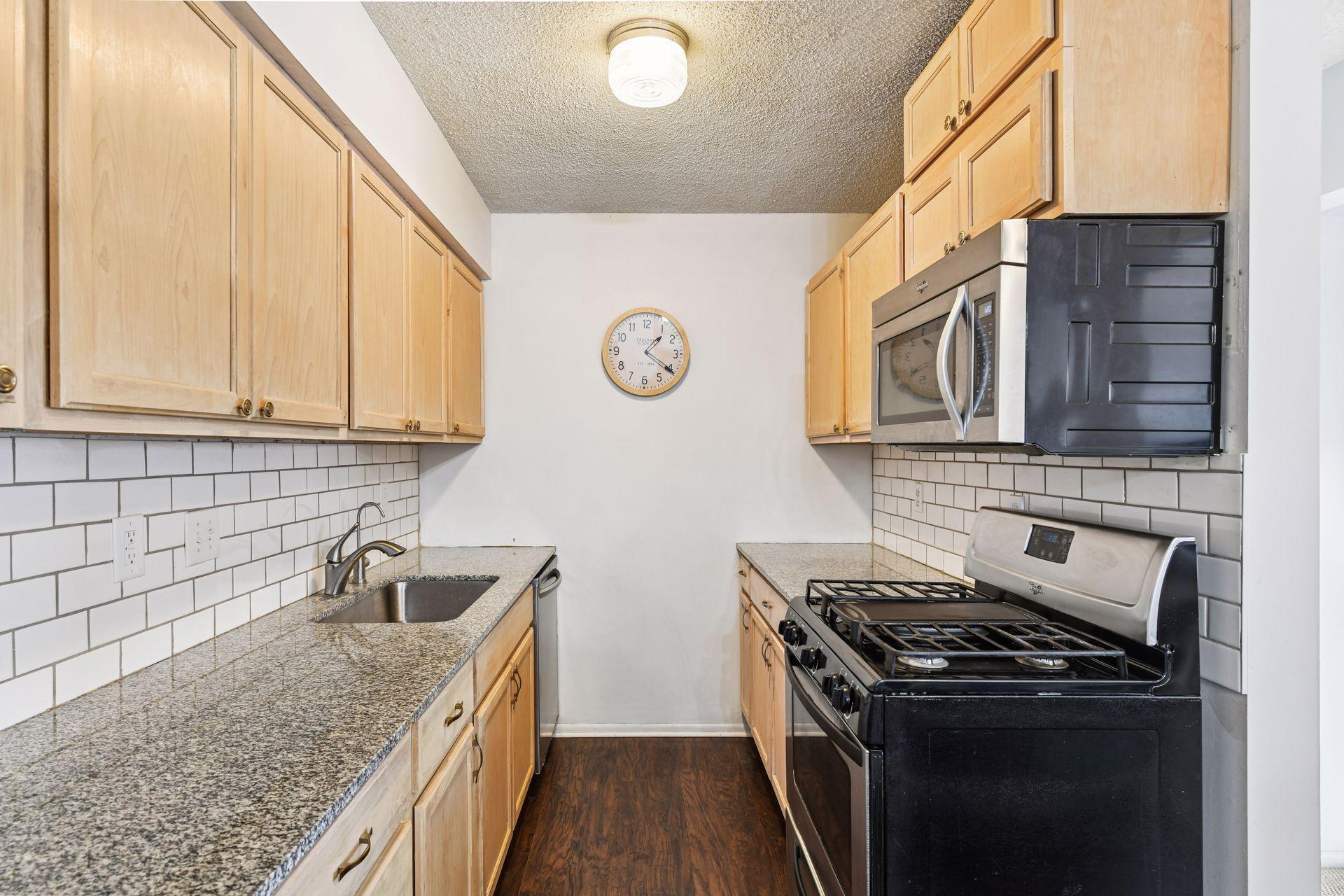 4453 Cedar Lake Road S