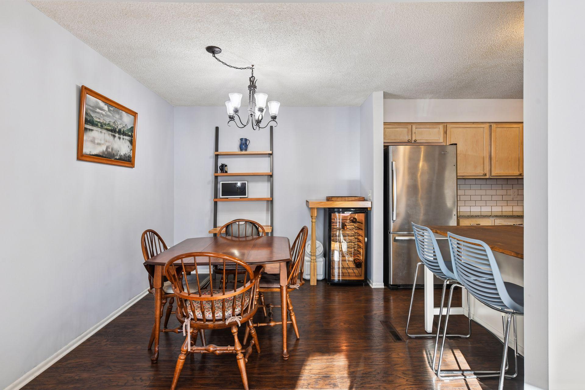 4453 Cedar Lake Road S