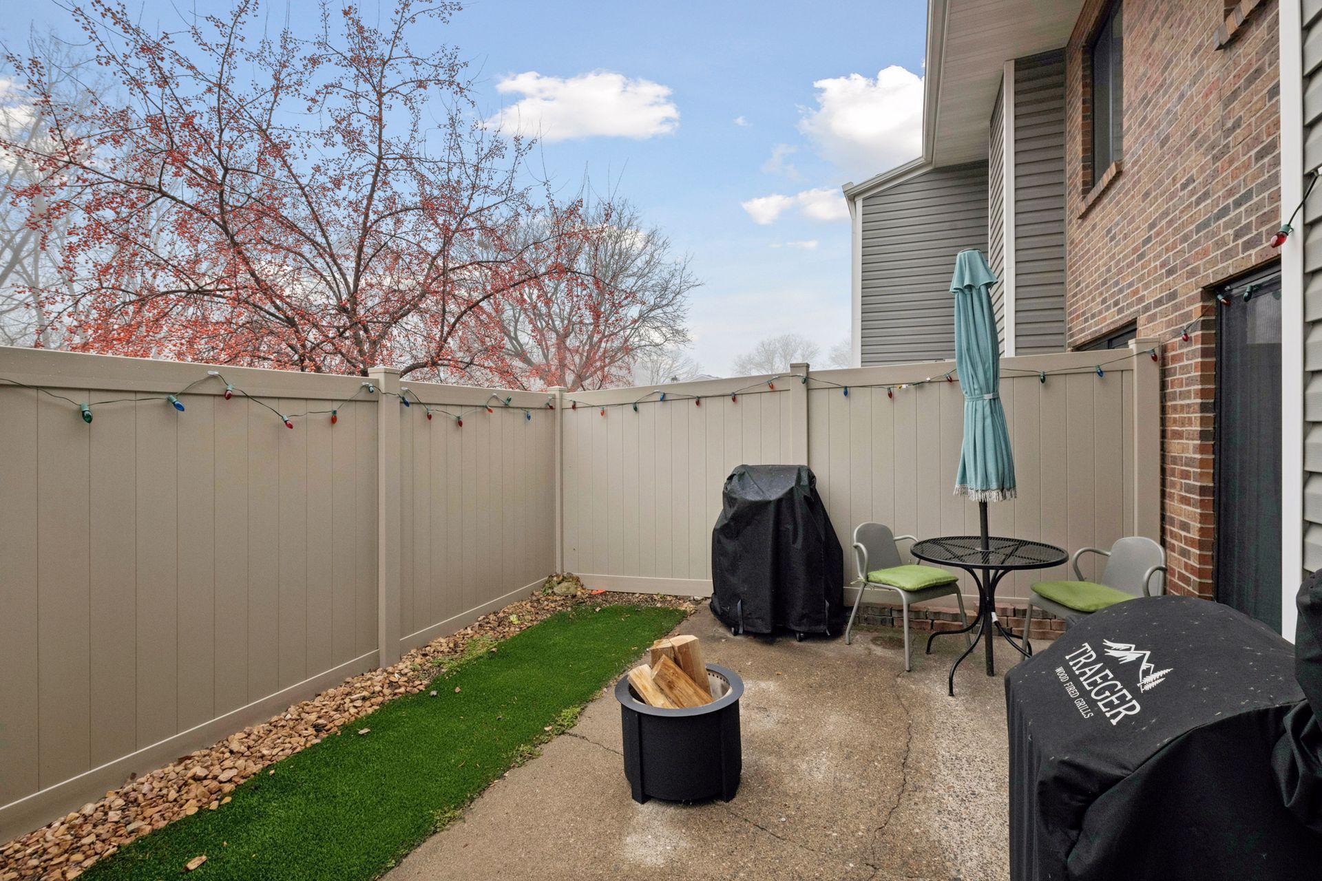 4453 Cedar Lake Road S