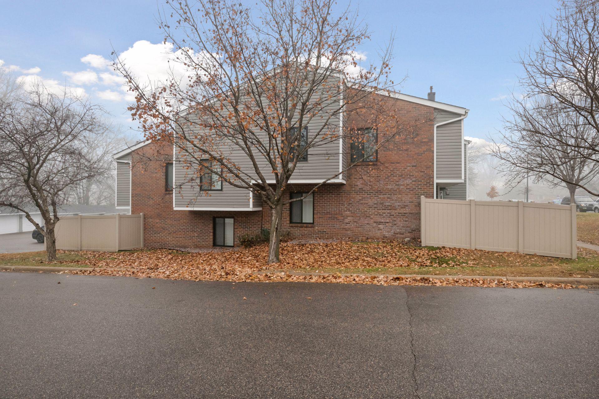 4453 Cedar Lake Road S