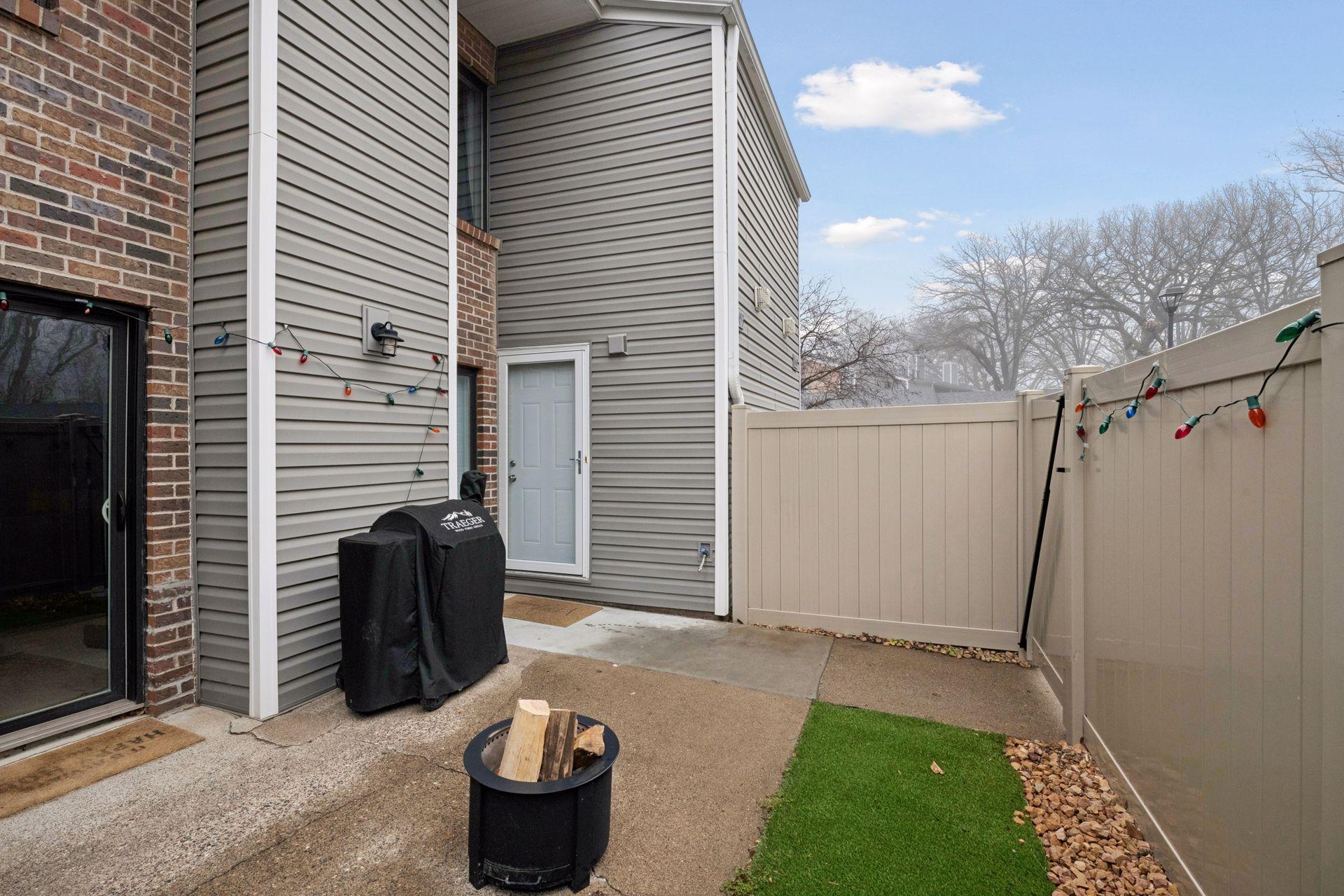 4453 Cedar Lake Road S