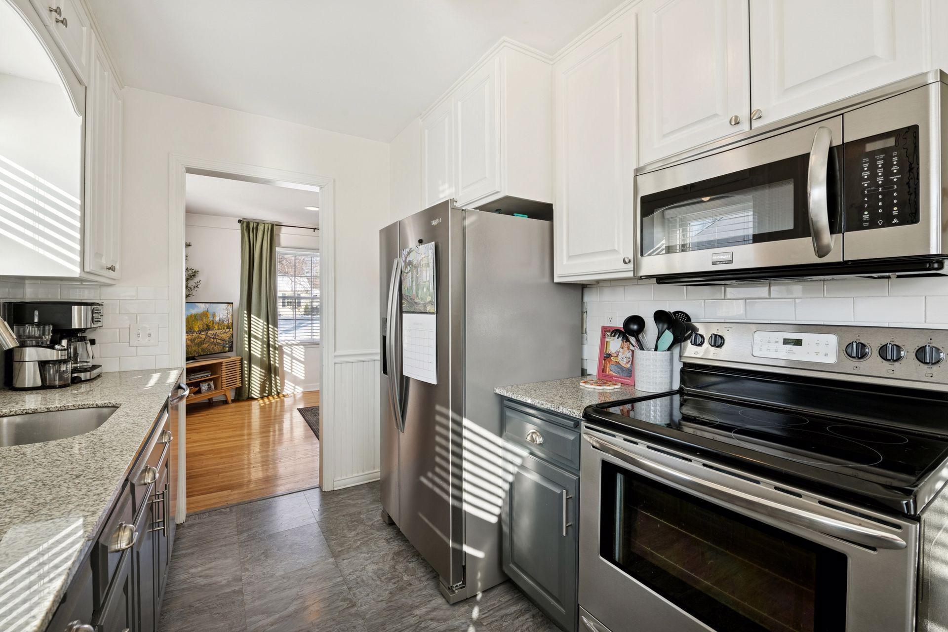 3221 Georgia Avenue S