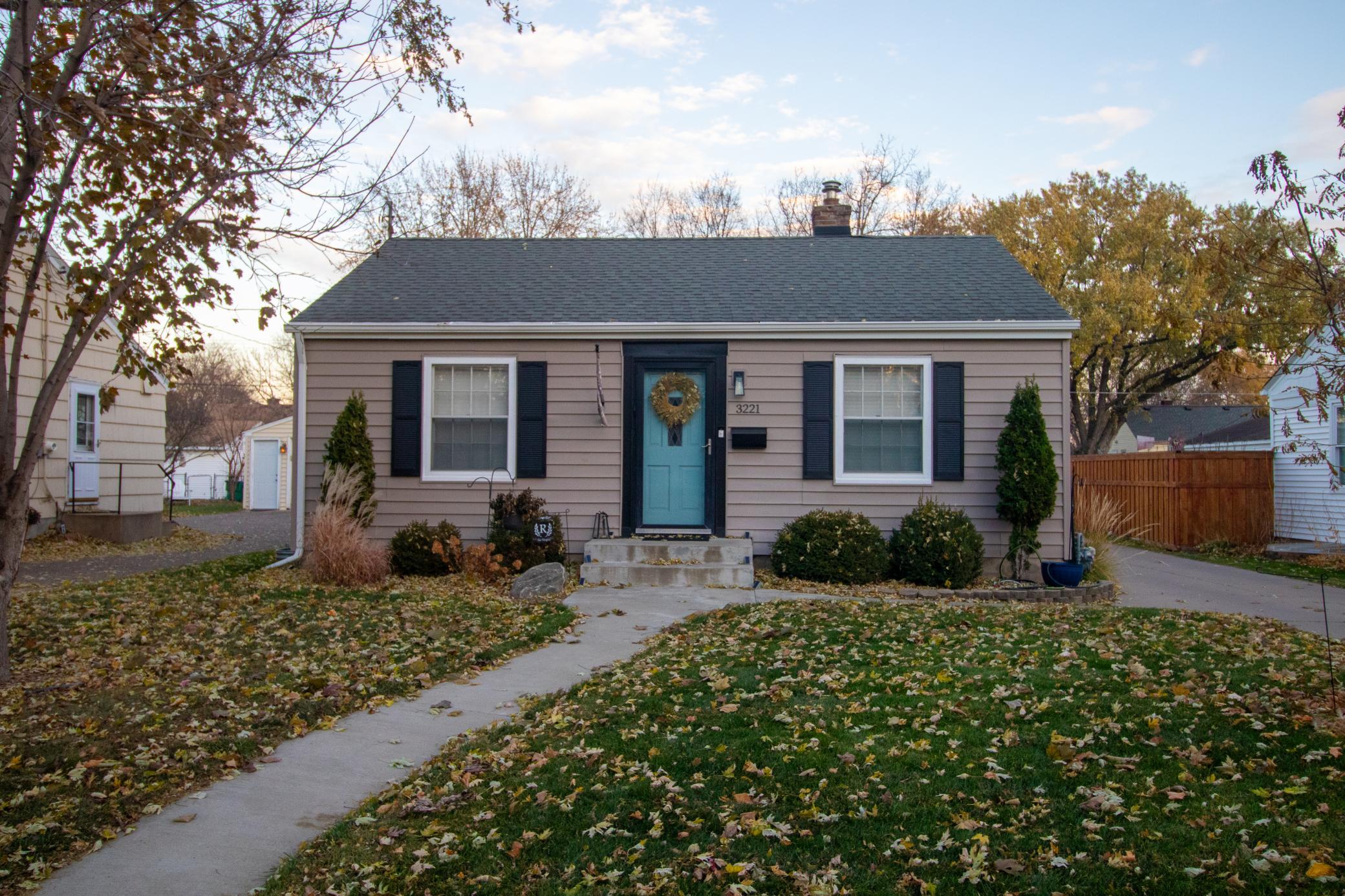 3221 Georgia Avenue S