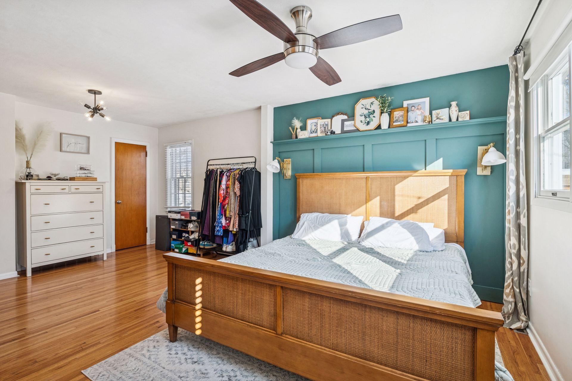 3221 Georgia Avenue S