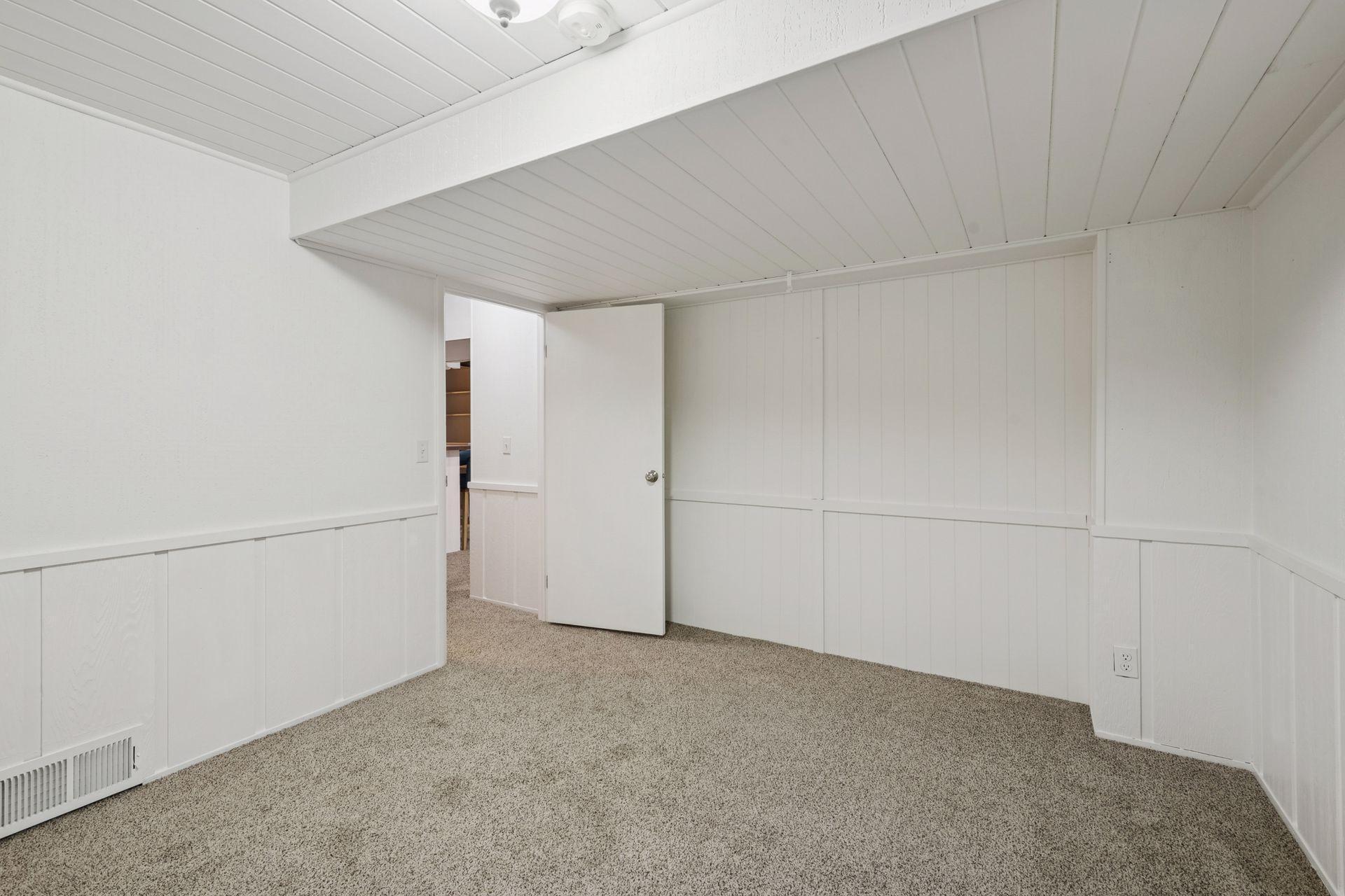 6708 Rosemary Lane