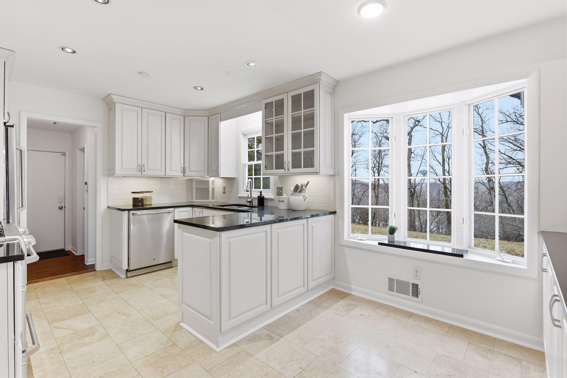 6708 Rosemary Lane