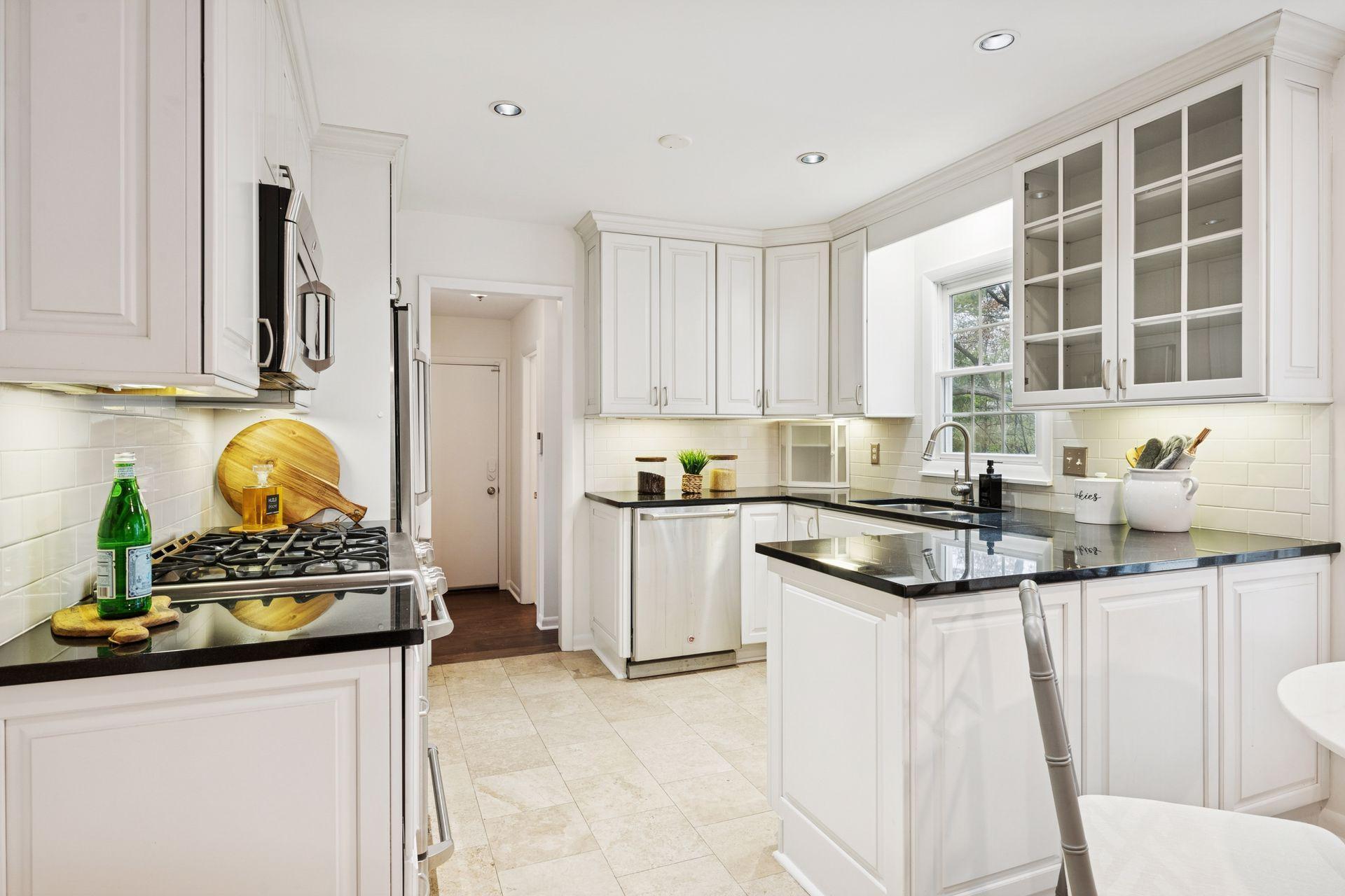 6708 Rosemary Lane