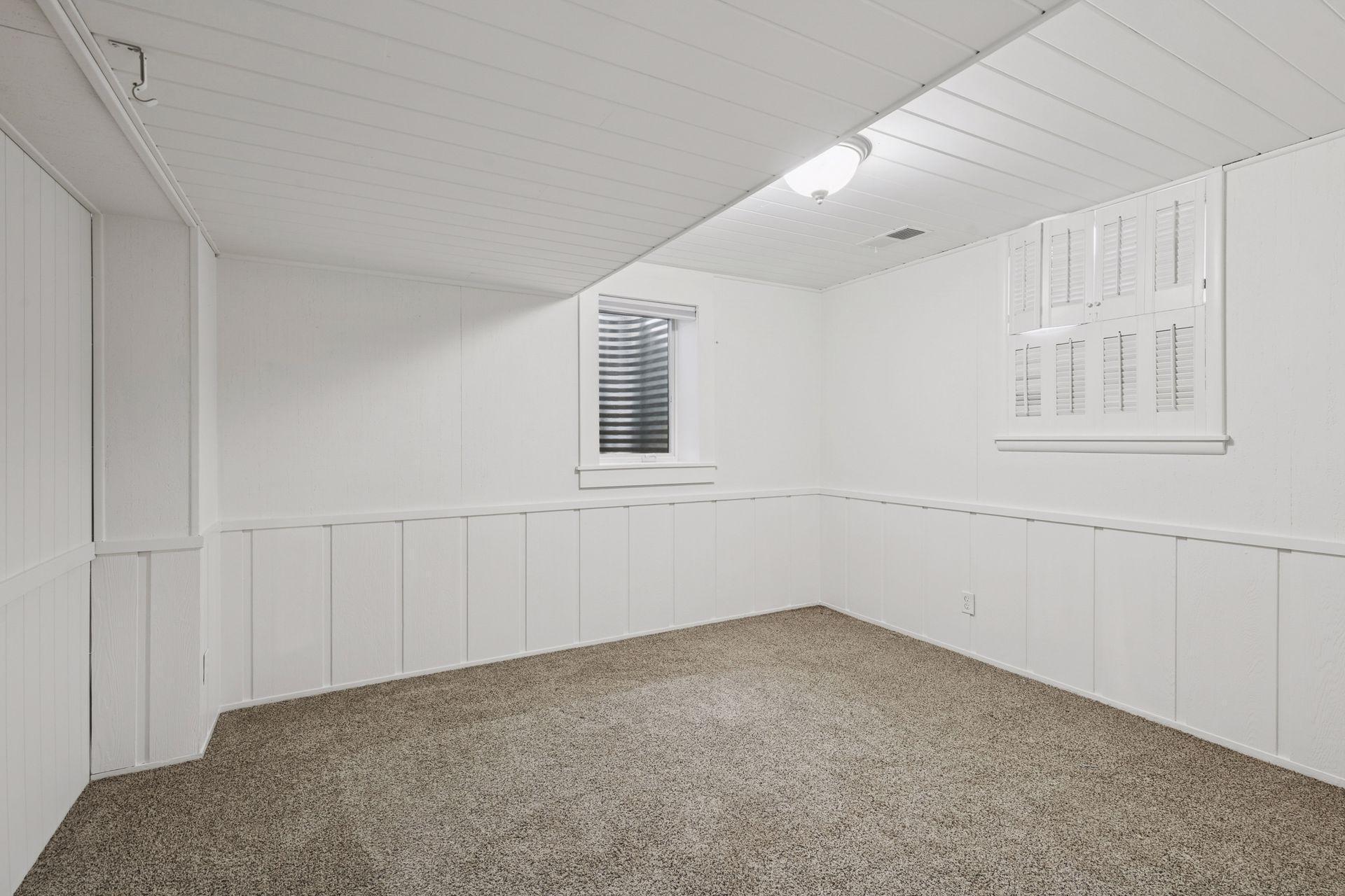 6708 Rosemary Lane
