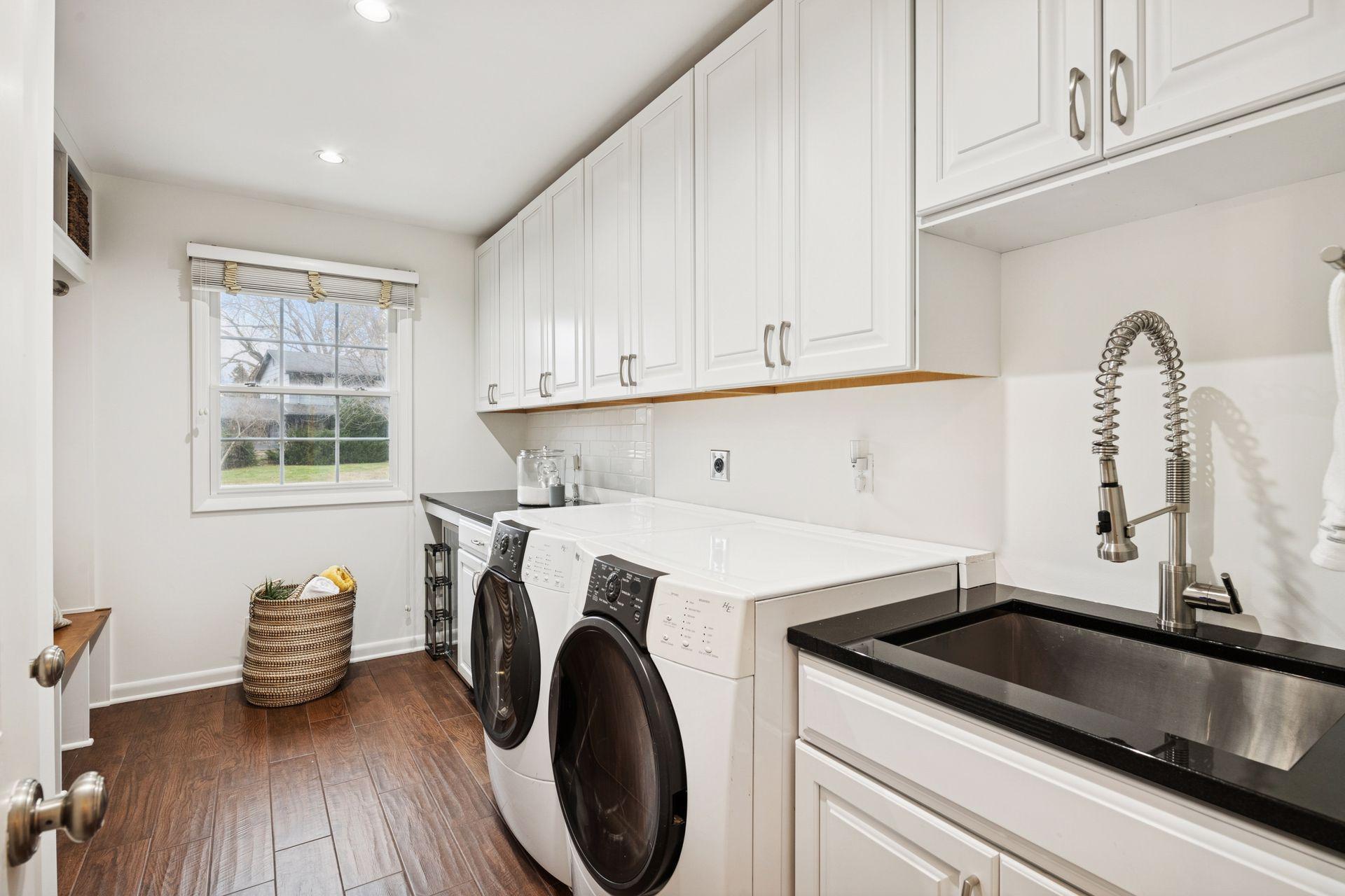 6708 Rosemary Lane