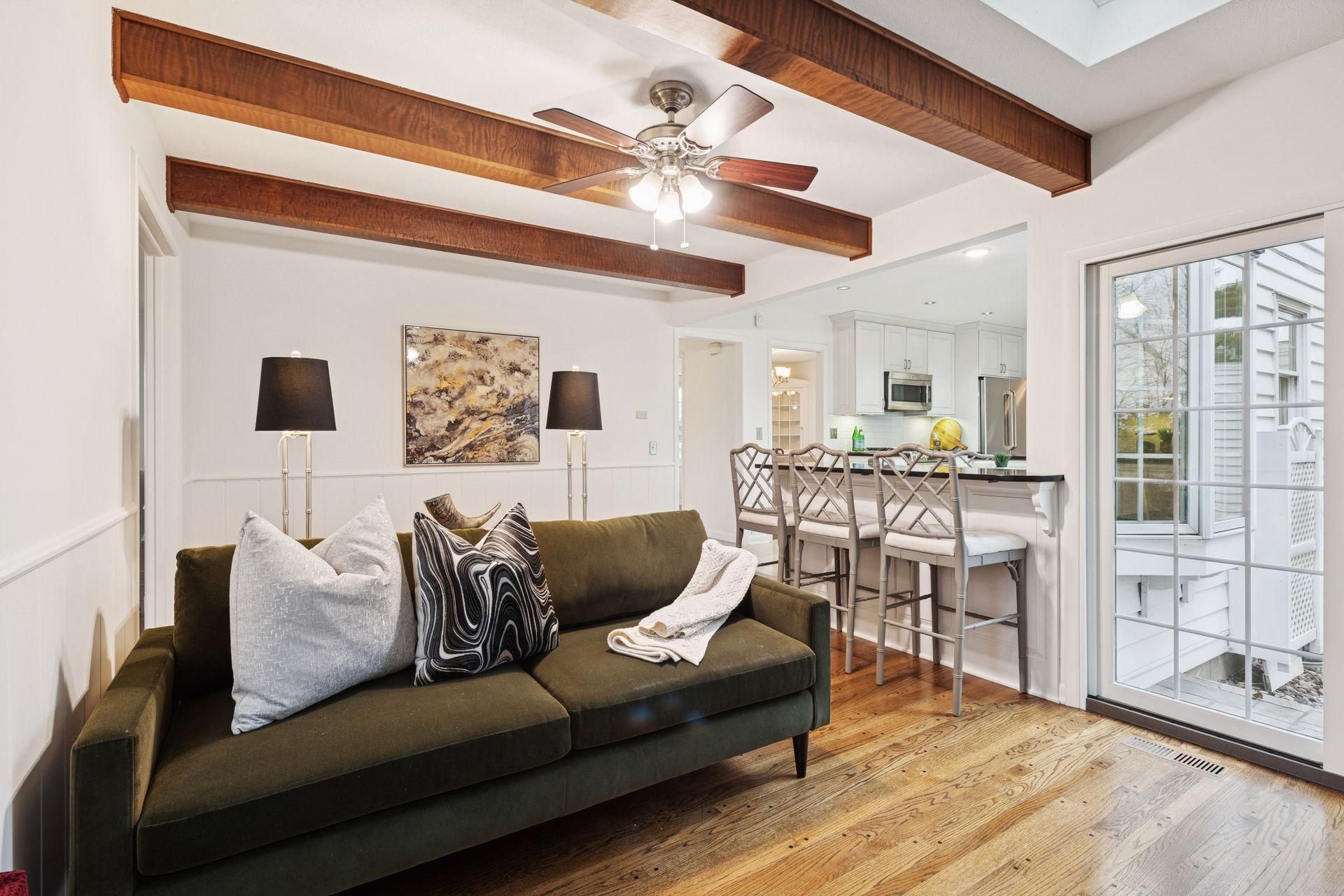 6708 Rosemary Lane