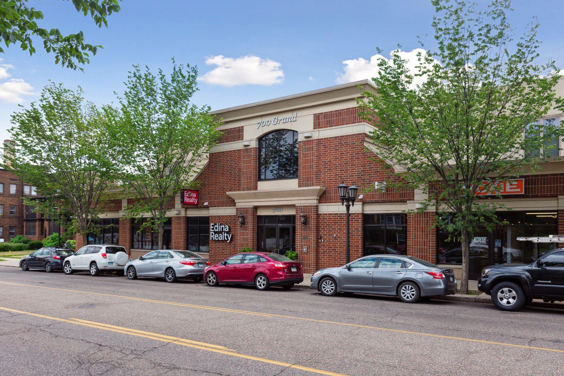 700 Grand Avenue Unit: 204