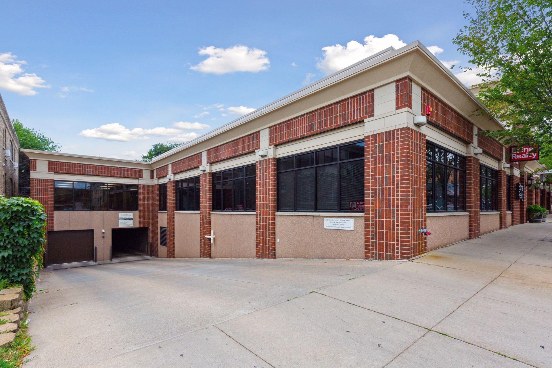 700 Grand Avenue Unit: 204