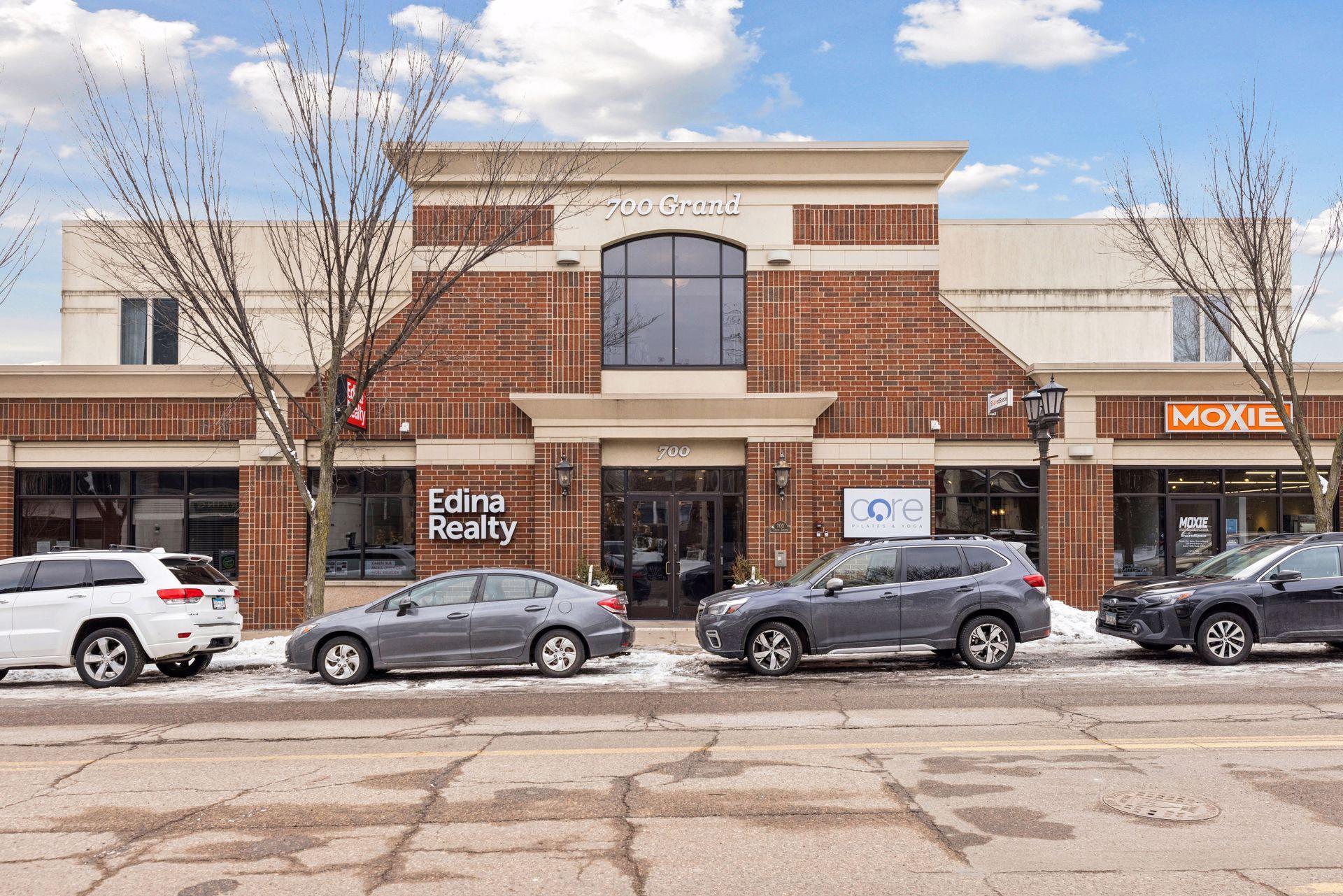 700 Grand Avenue Unit: 204