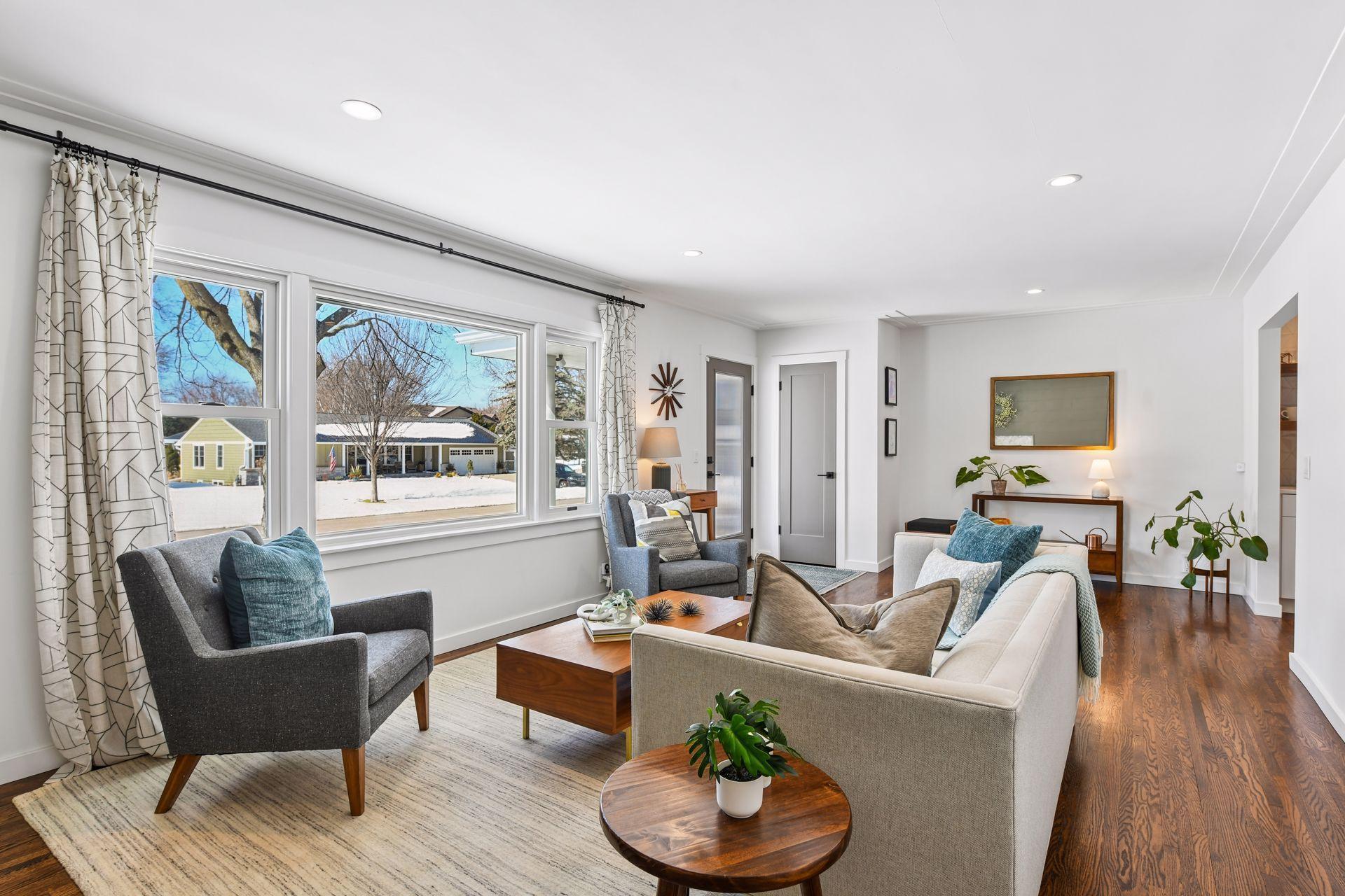 6105 Birchcrest Drive