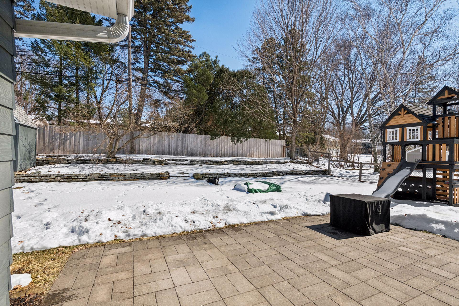 6105 Birchcrest Drive