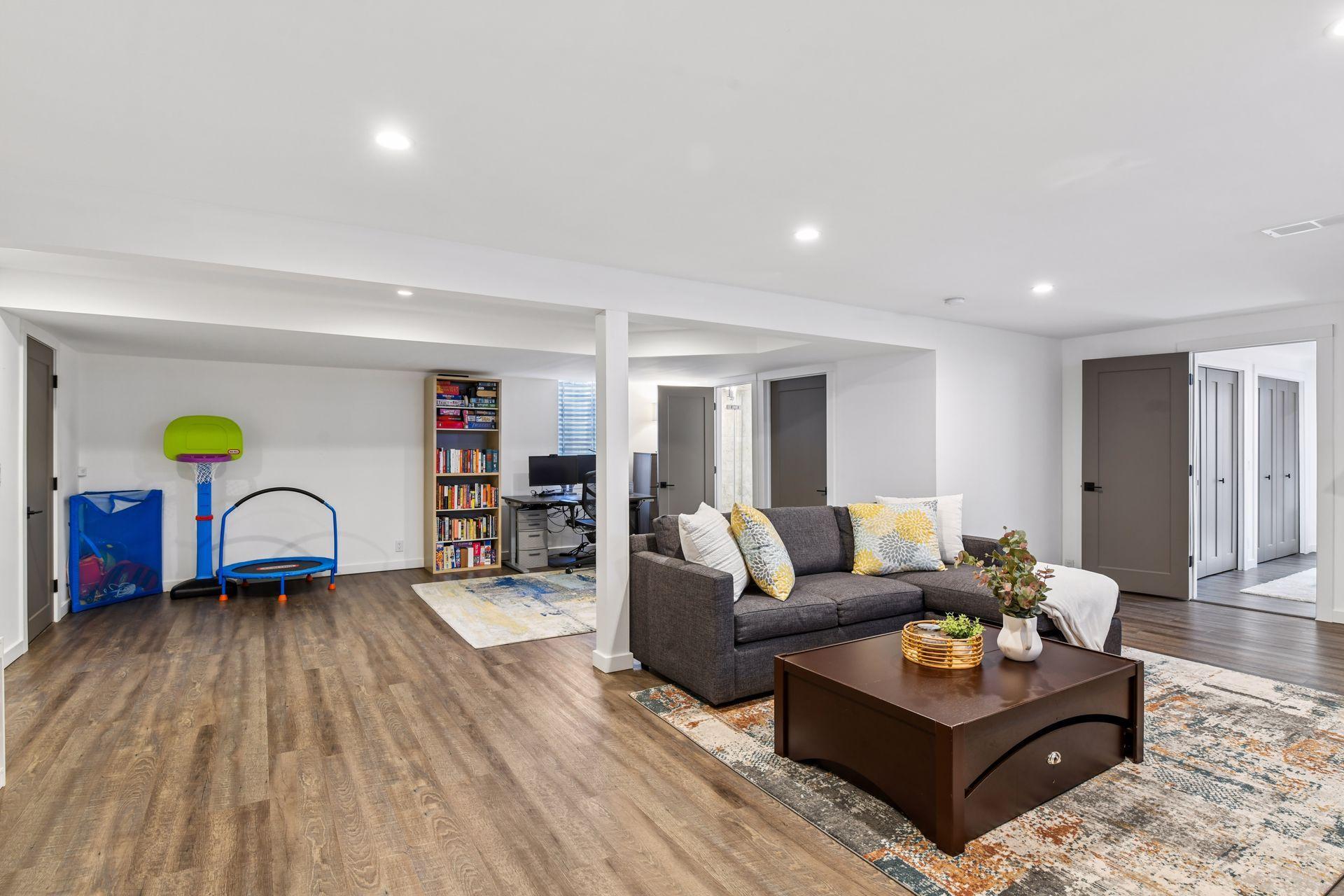 6105 Birchcrest Drive