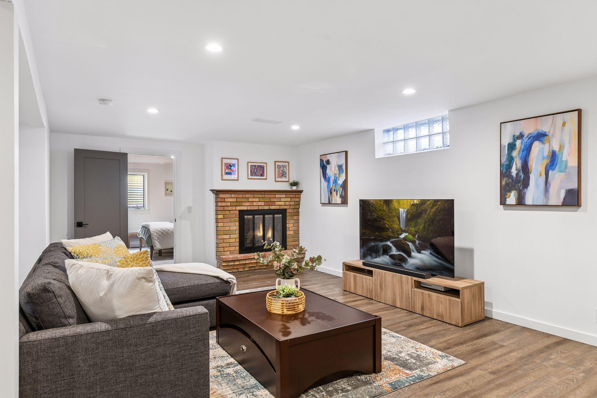 6105 Birchcrest Drive