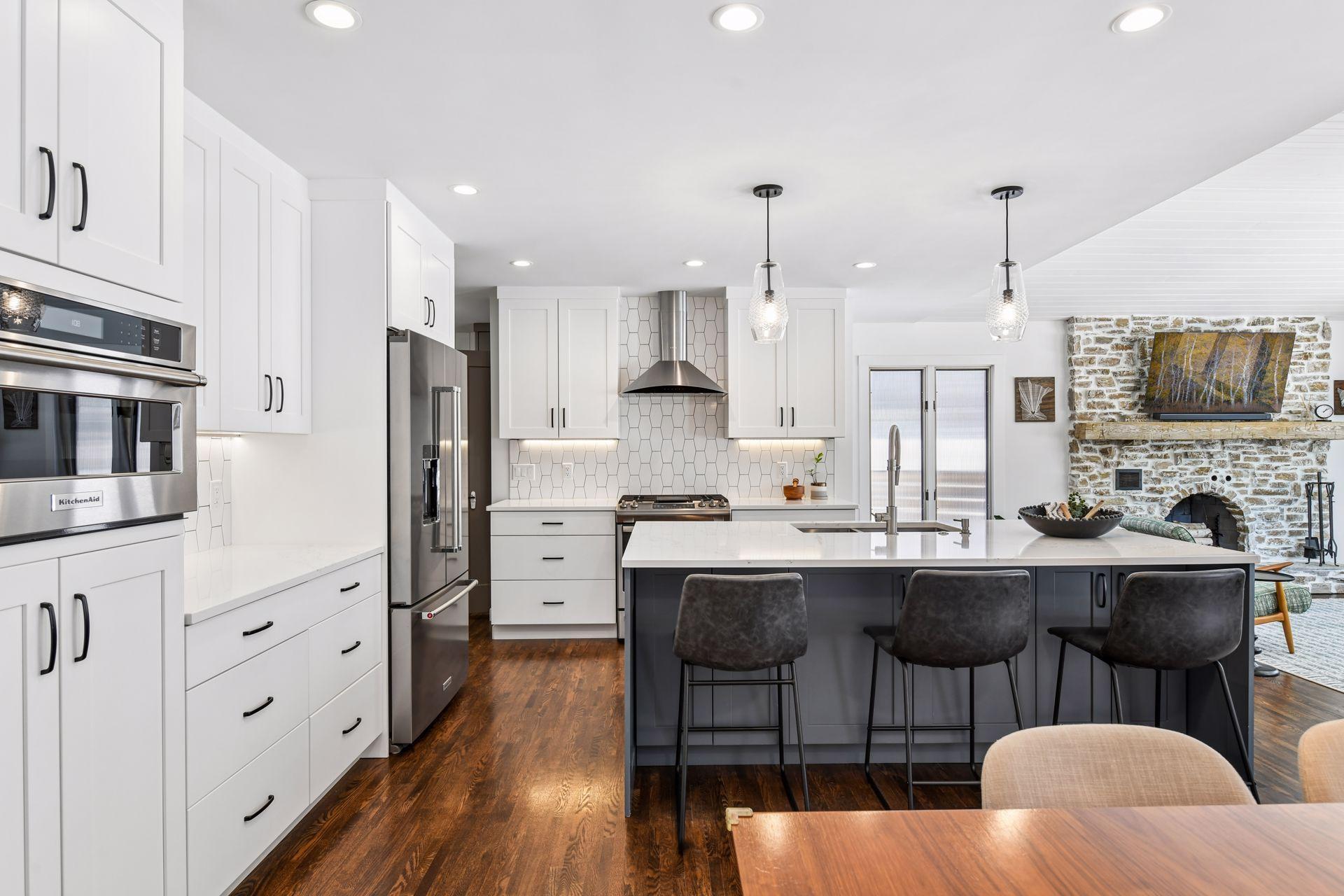 6105 Birchcrest Drive