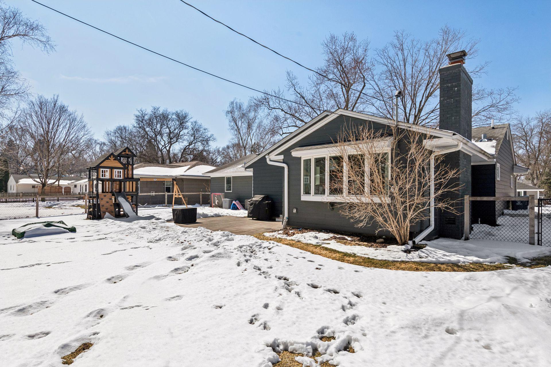 6105 Birchcrest Drive