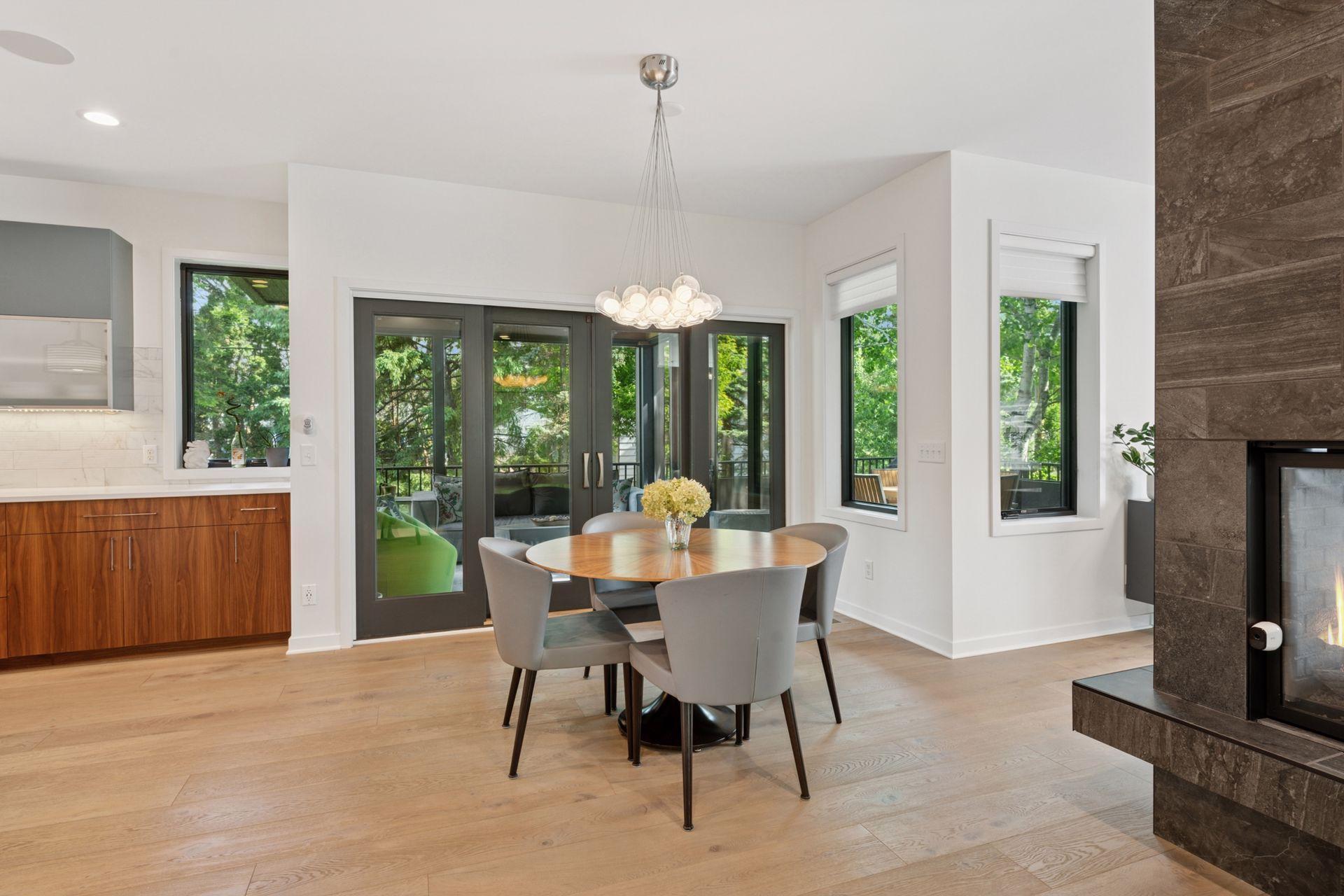 3516 W Fuller Street