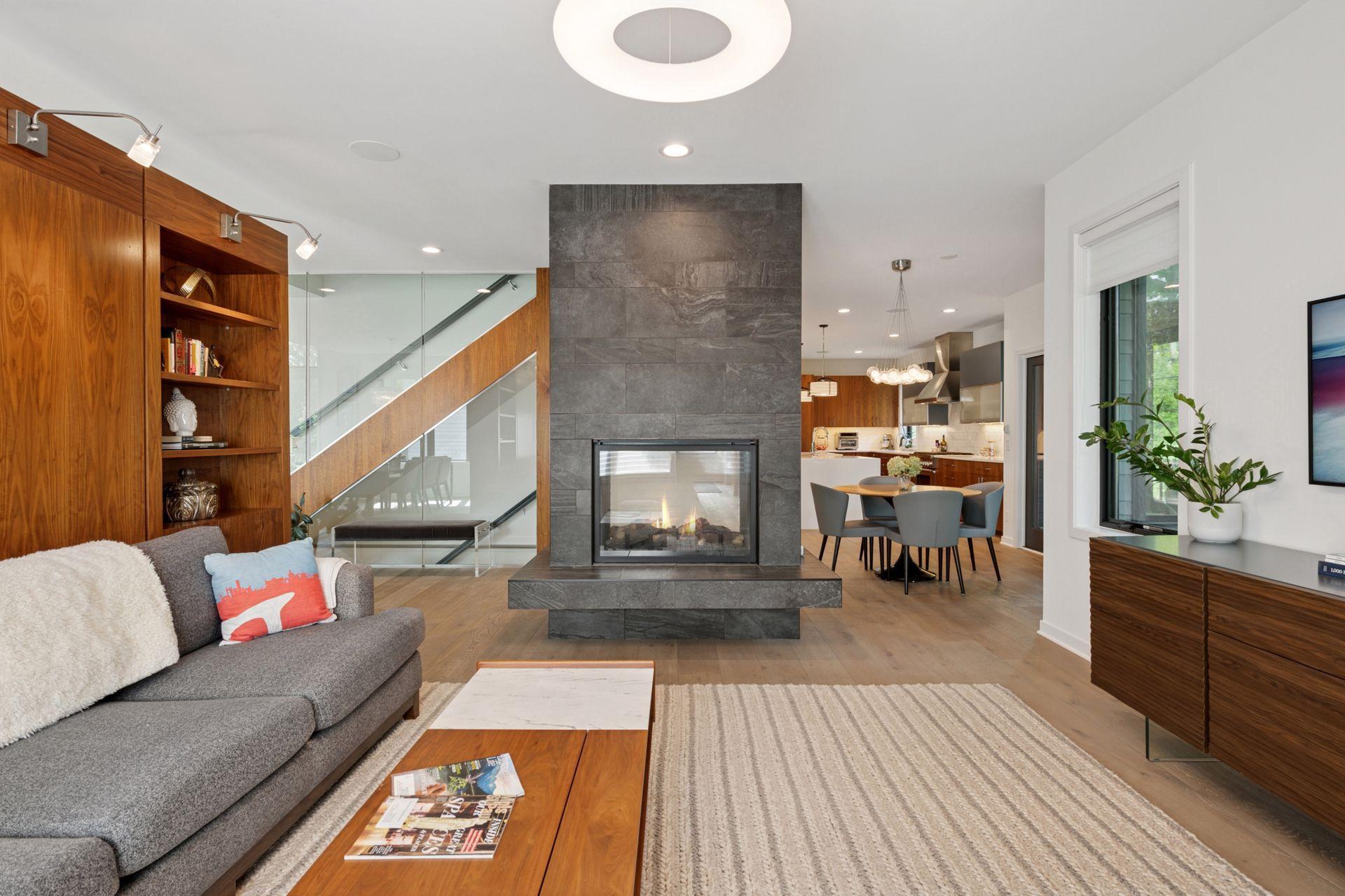 3516 W Fuller Street