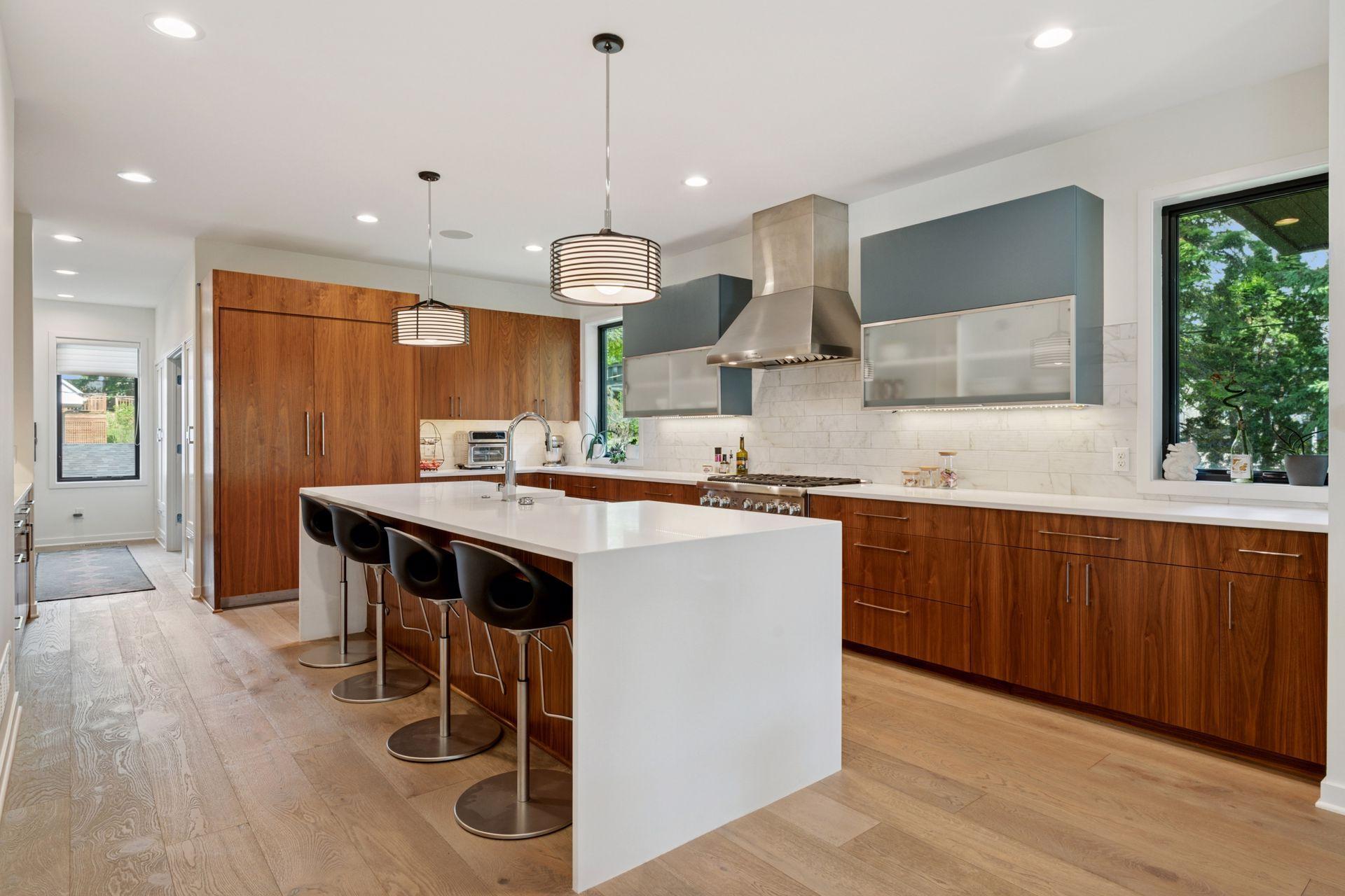 3516 W Fuller Street