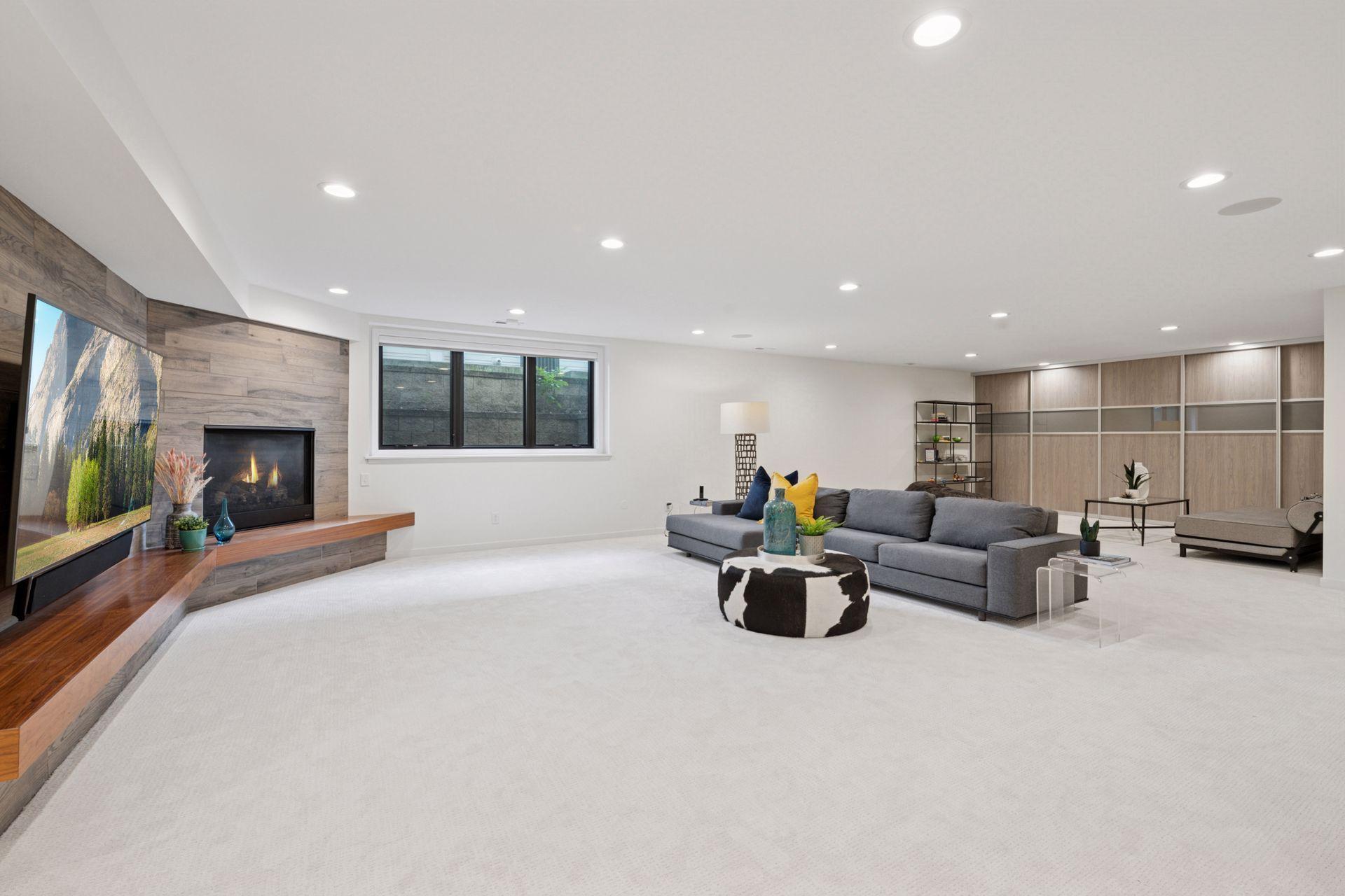 3516 W Fuller Street