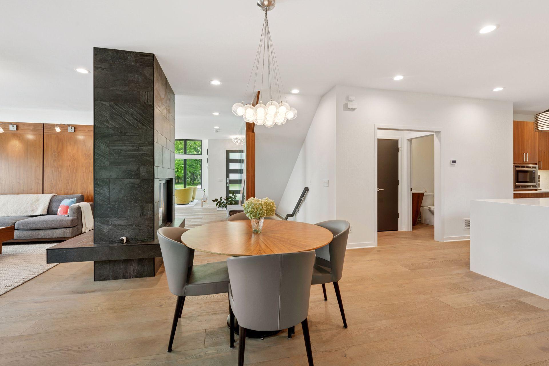 3516 W Fuller Street