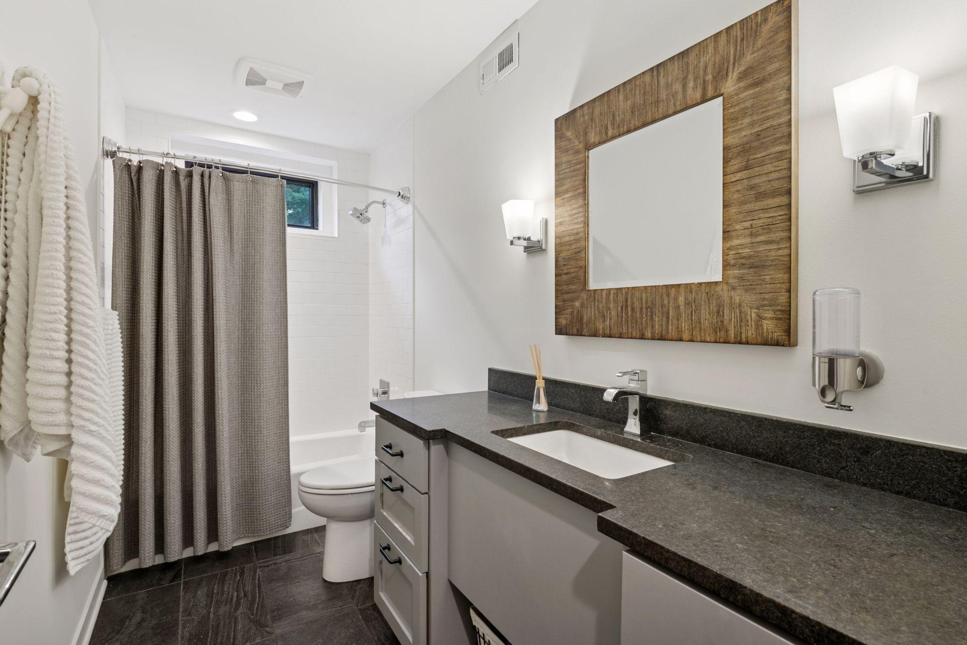 3516 W Fuller Street