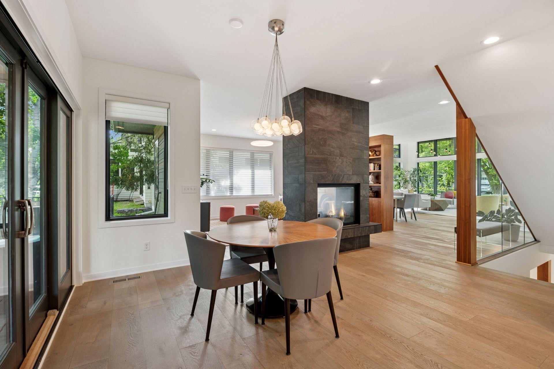 3516 W Fuller Street