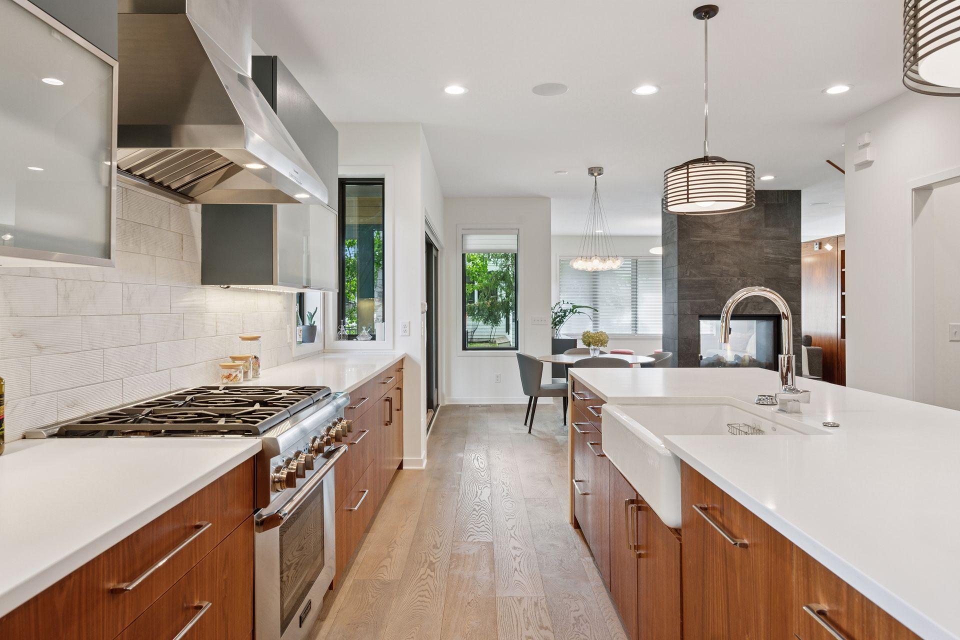 3516 W Fuller Street