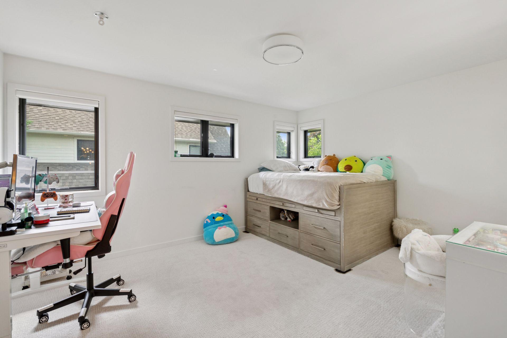 3516 W Fuller Street