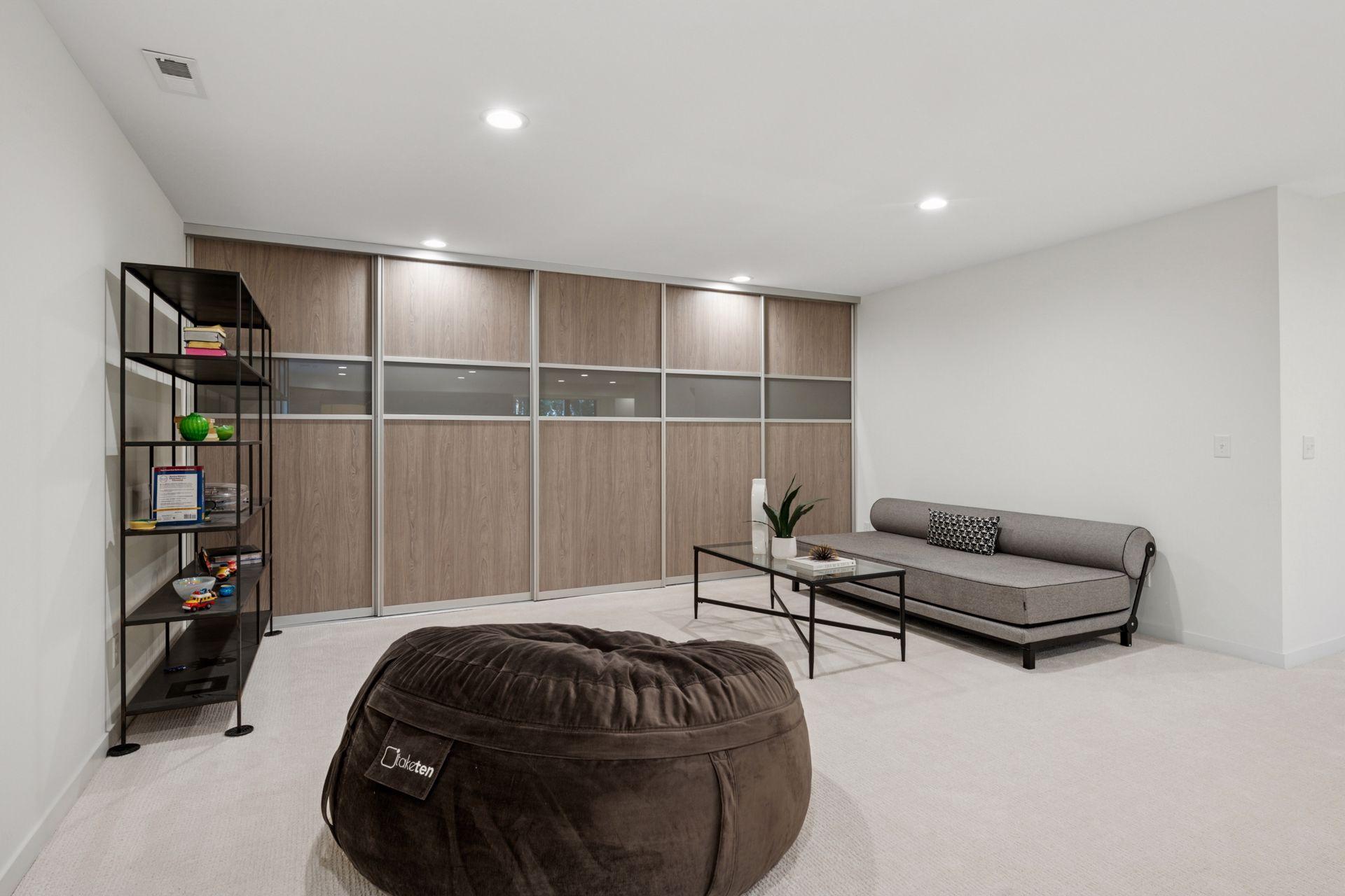 3516 W Fuller Street