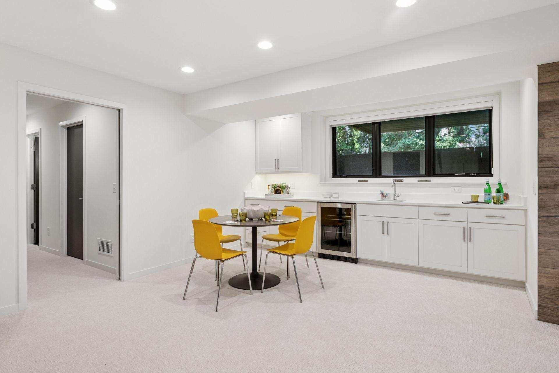 3516 W Fuller Street