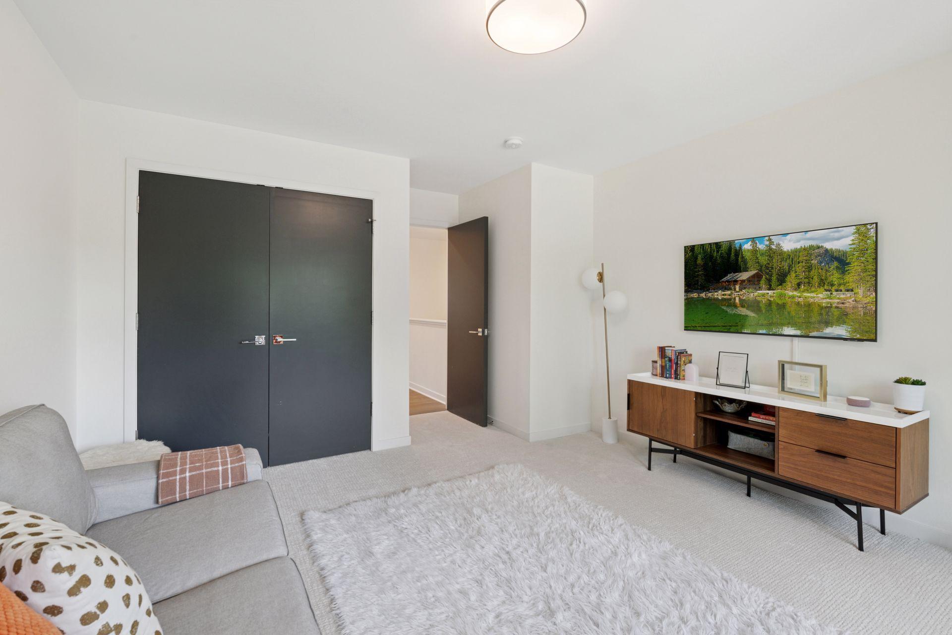 3516 W Fuller Street