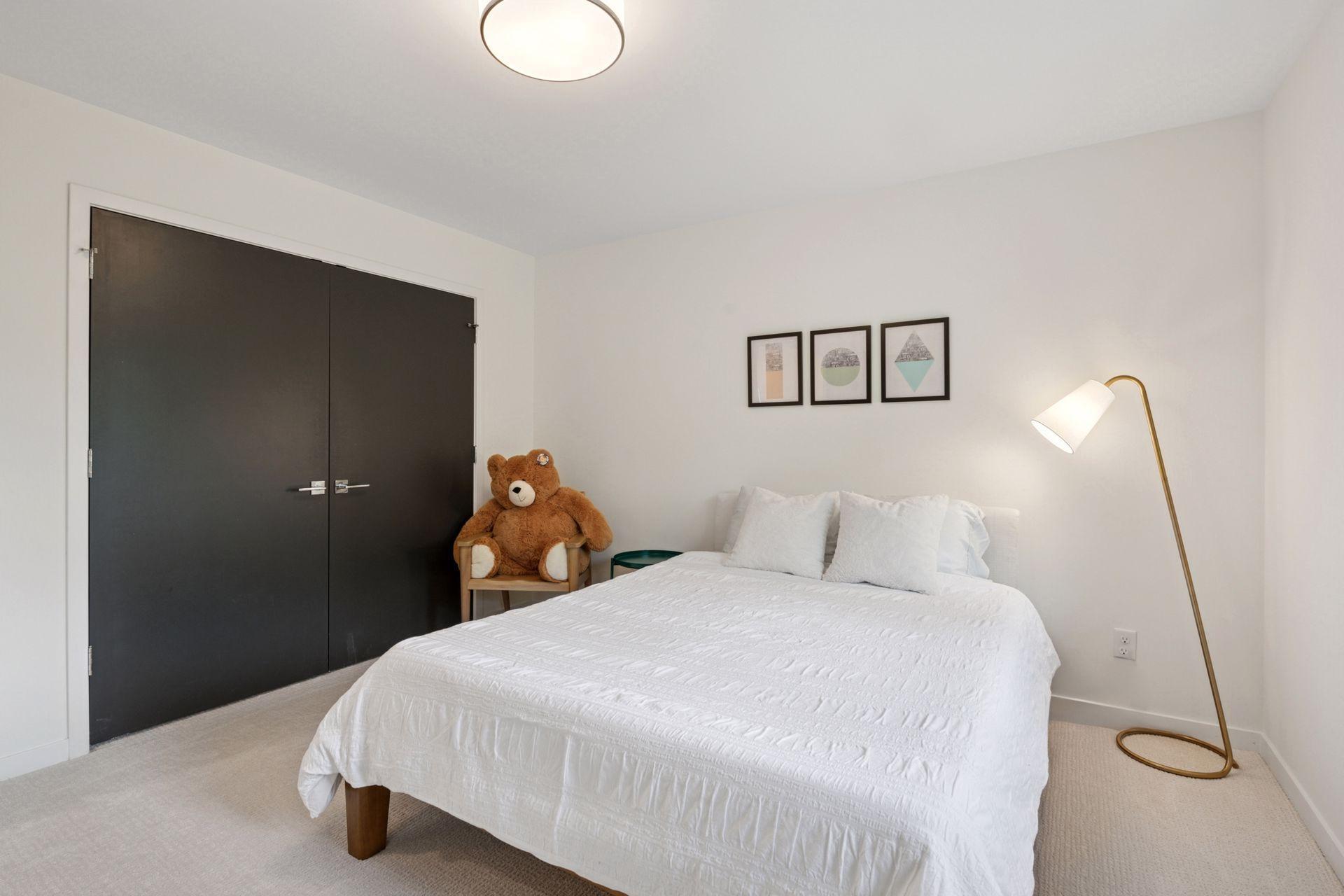 3516 W Fuller Street