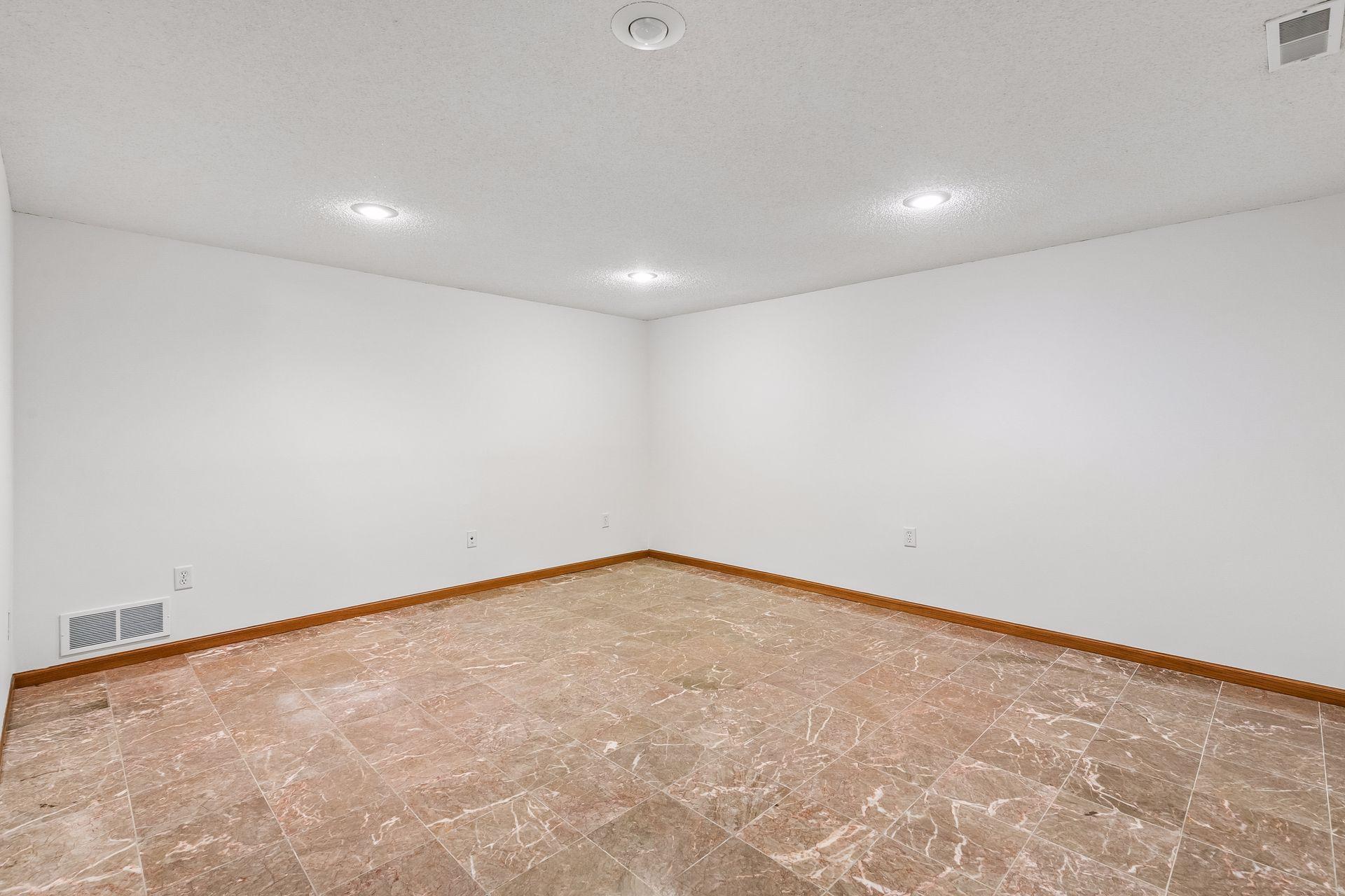 4908 W 93rd Street