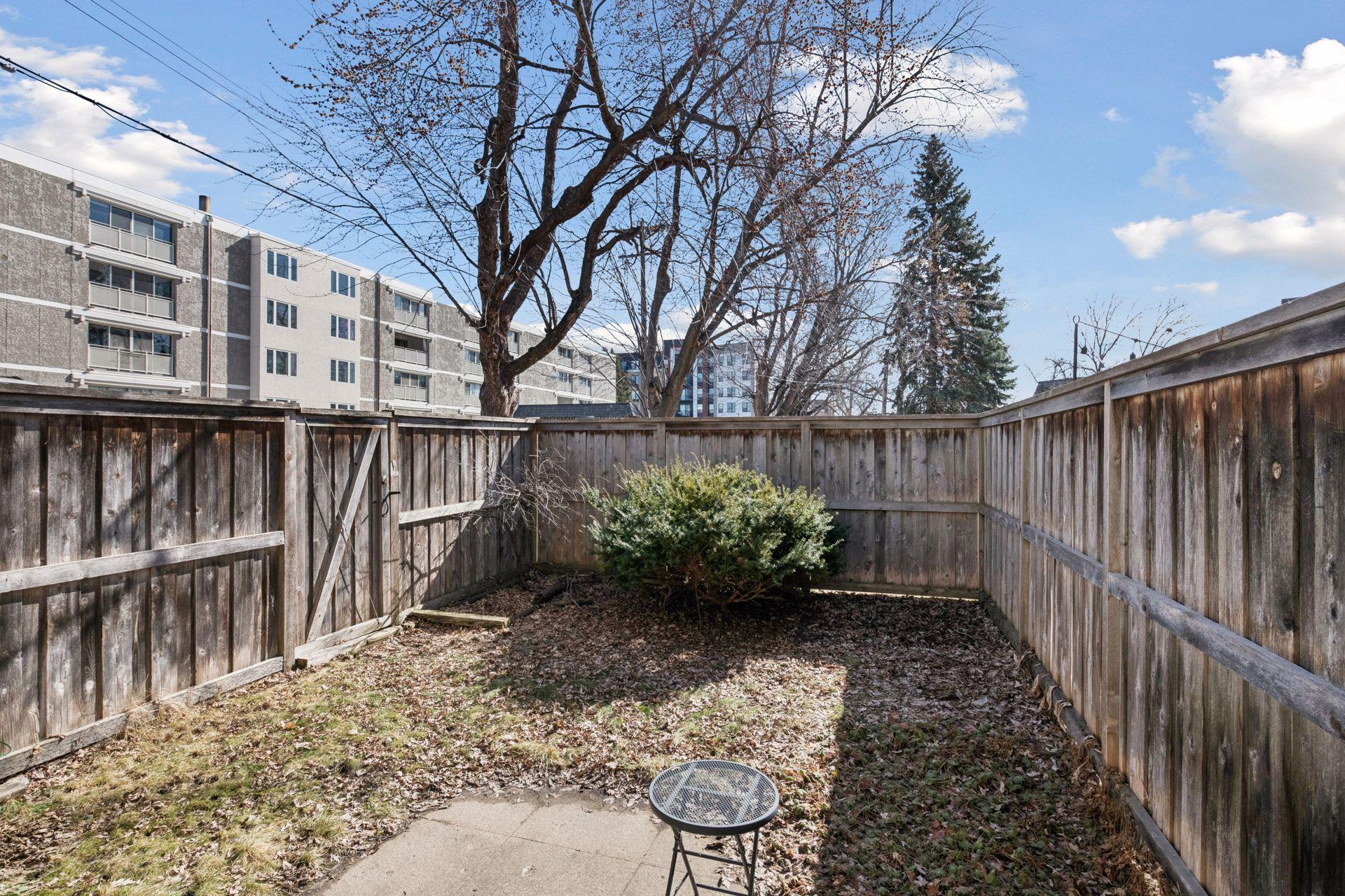 6433 Barrie Road