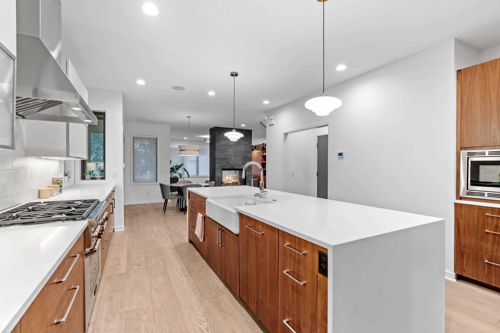 3516 W Fuller Street