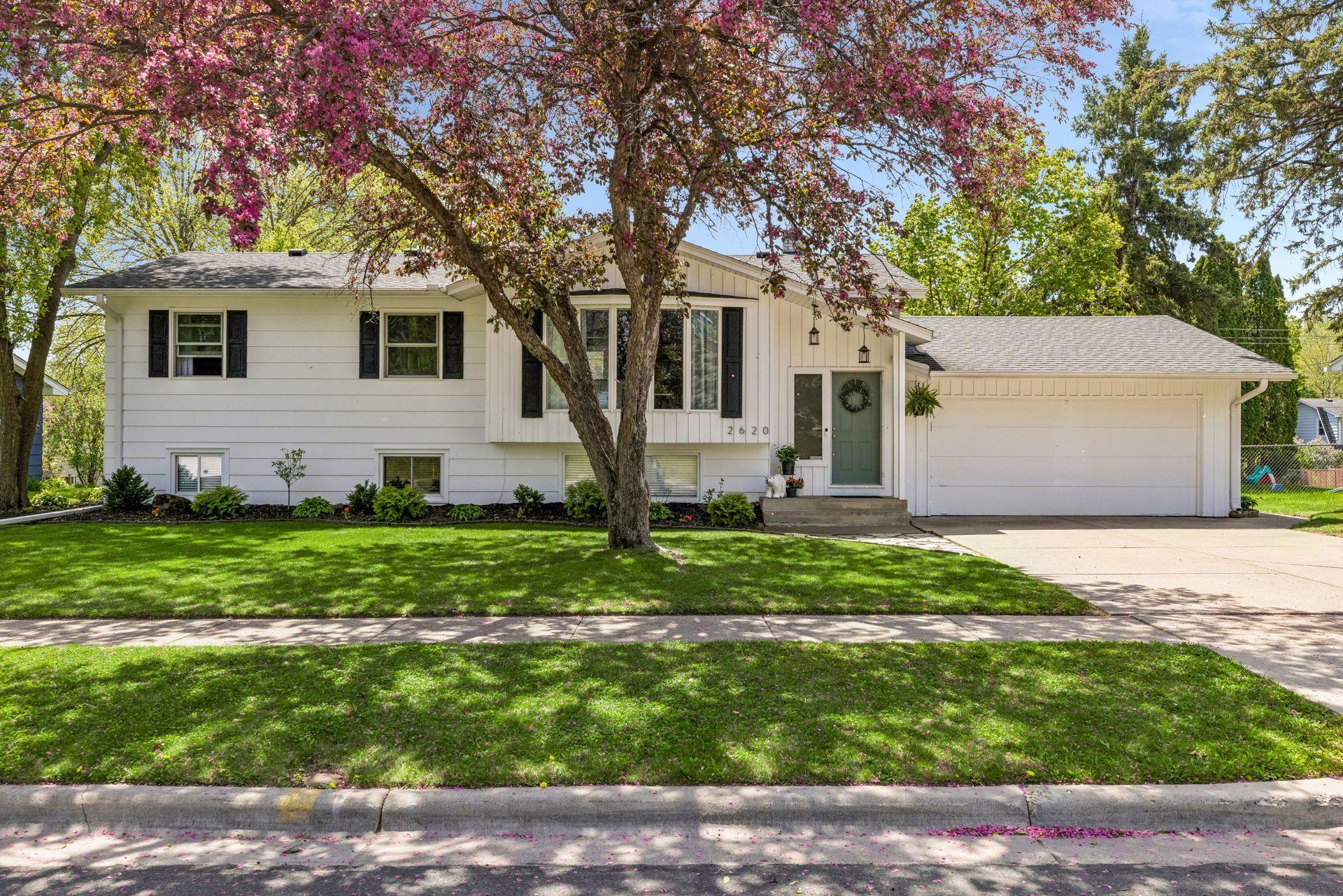 2620 Cedar Avenue