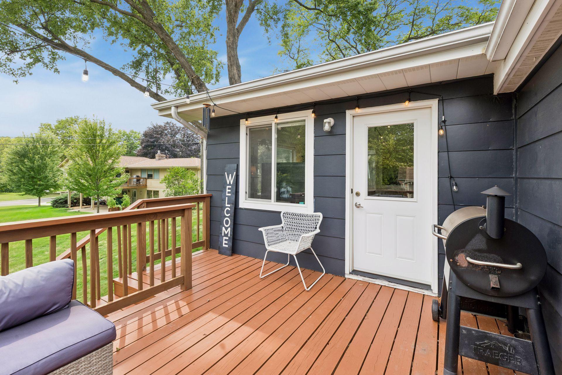 8465 Winnetka Heights Drive