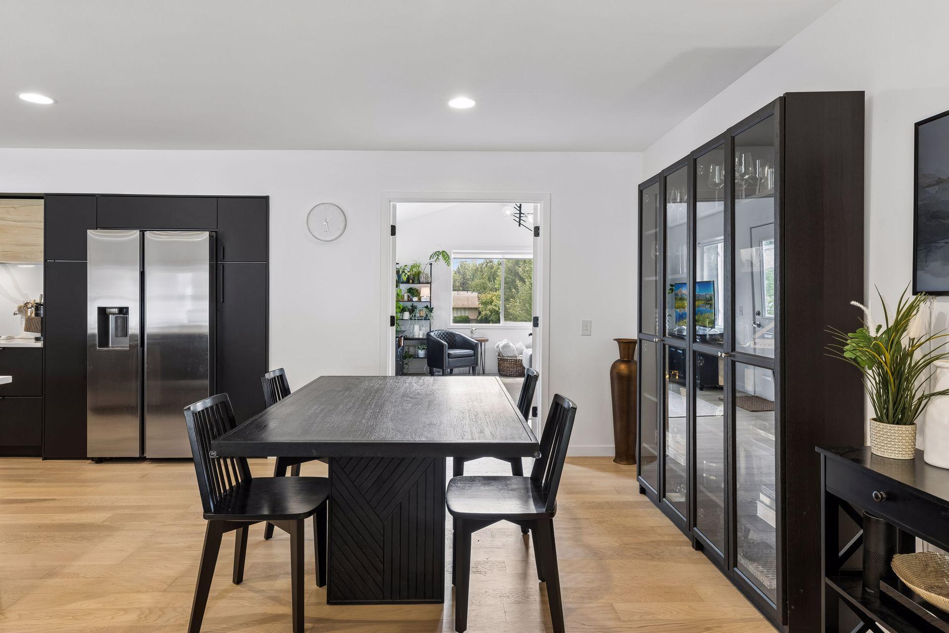 8465 Winnetka Heights Drive