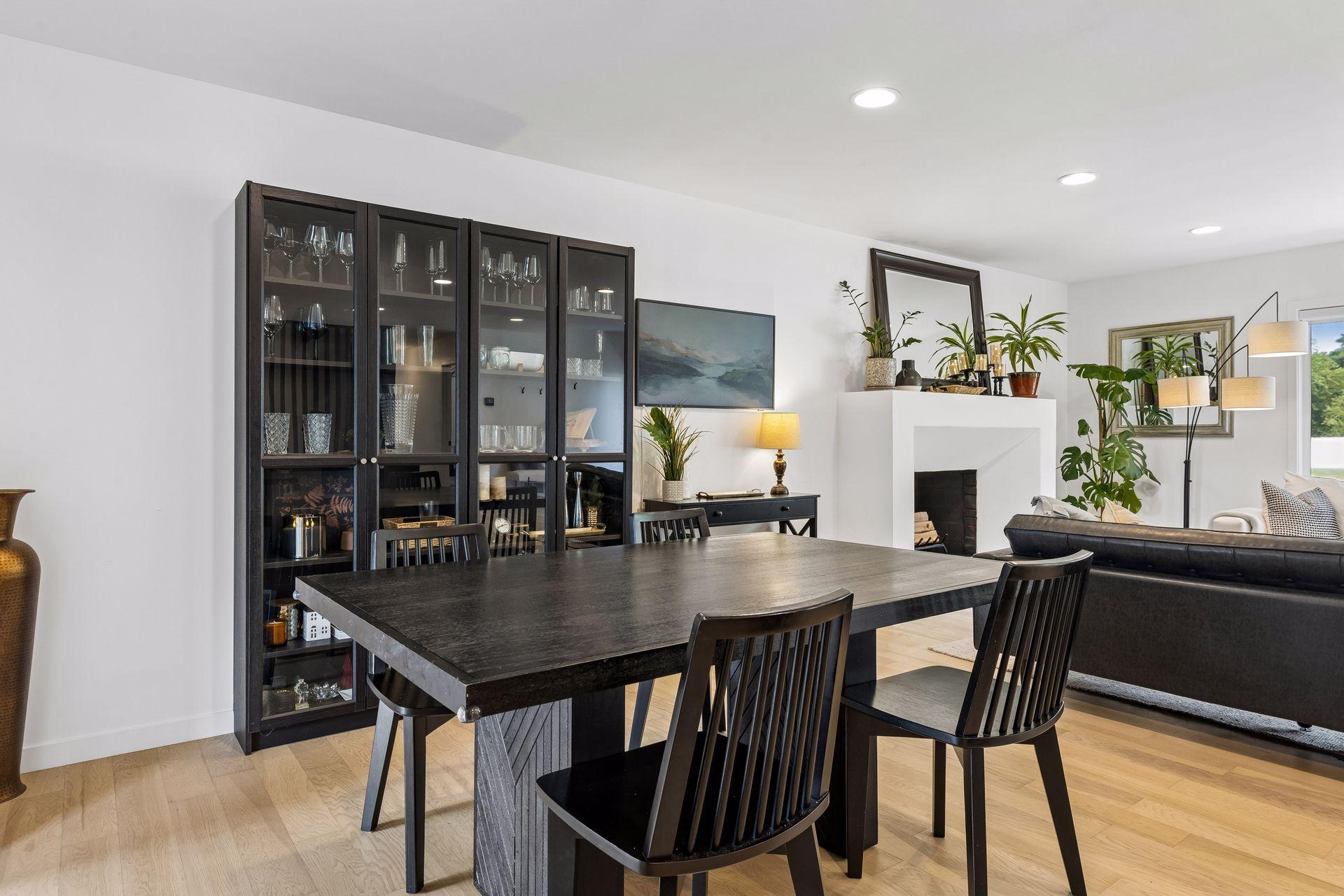 8465 Winnetka Heights Drive