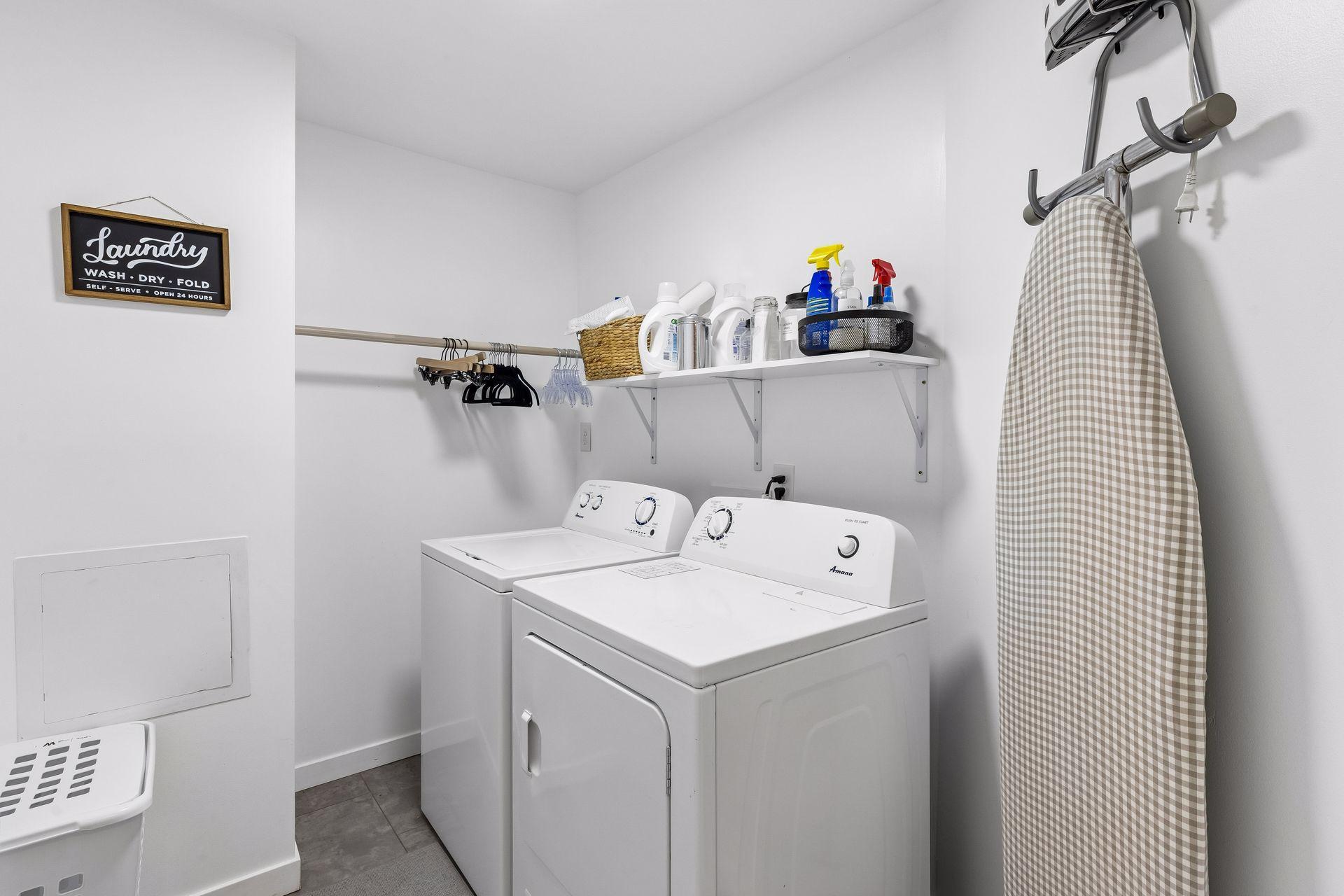8465 Winnetka Heights Drive