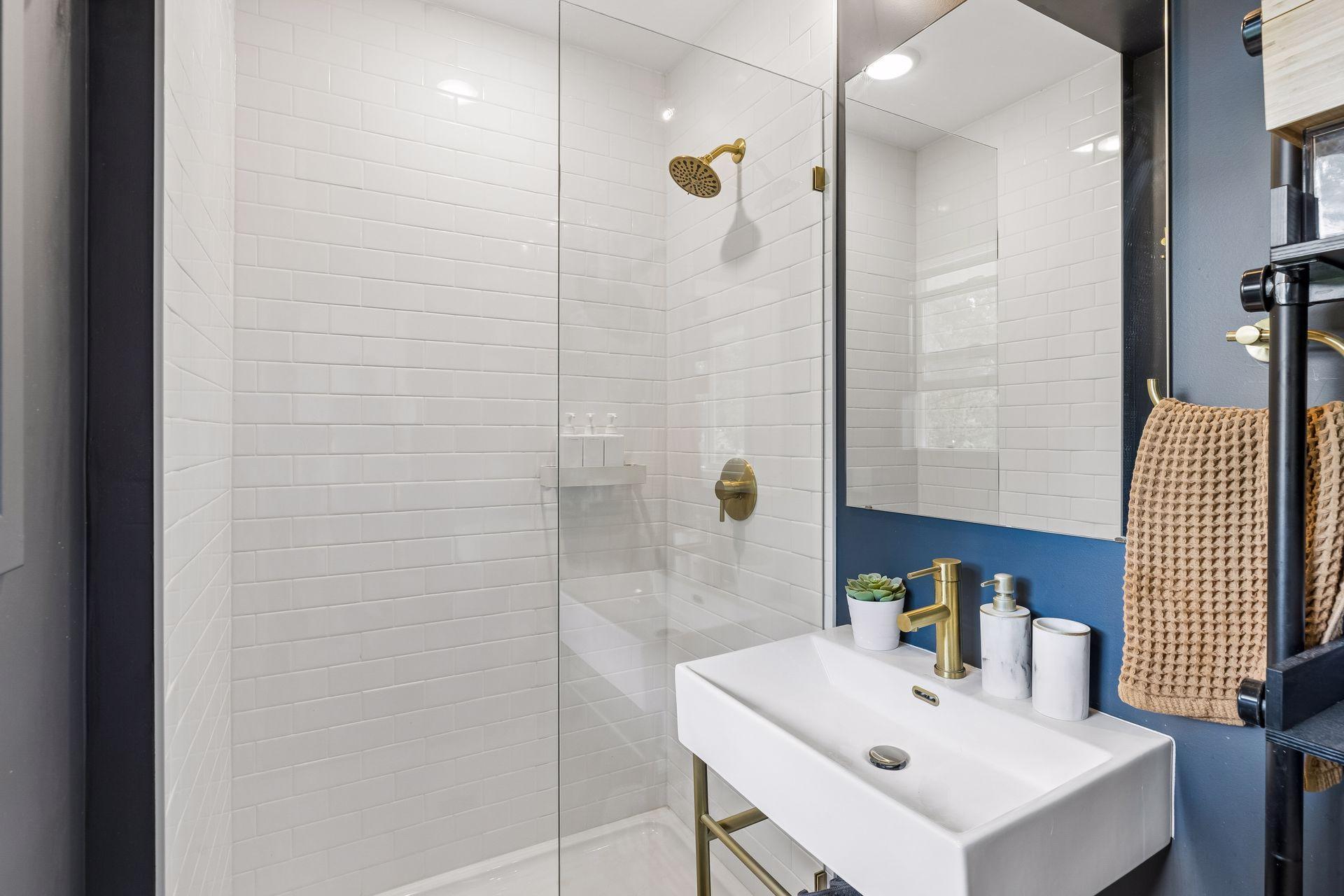 8465 Winnetka Heights Drive