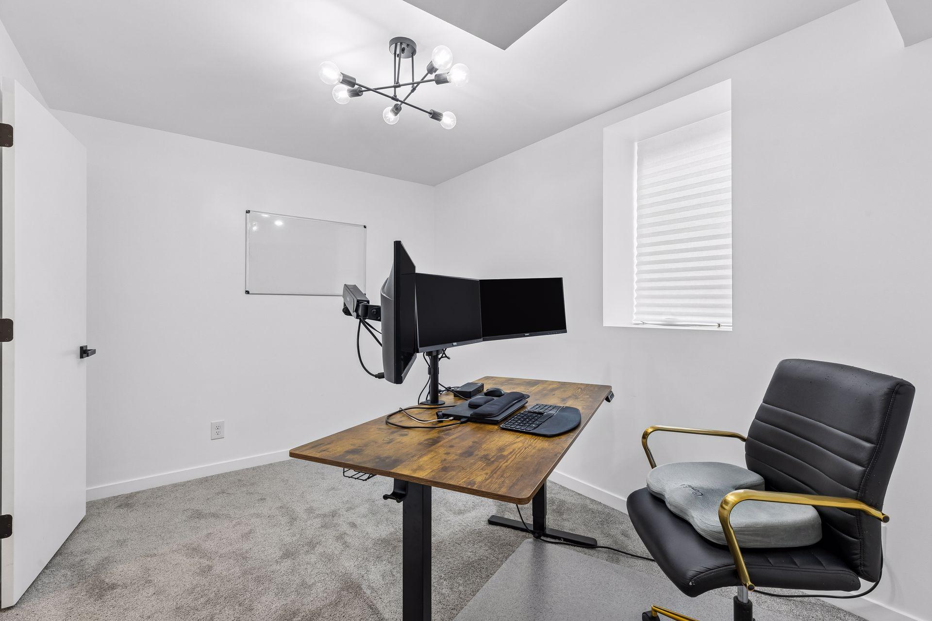 8465 Winnetka Heights Drive
