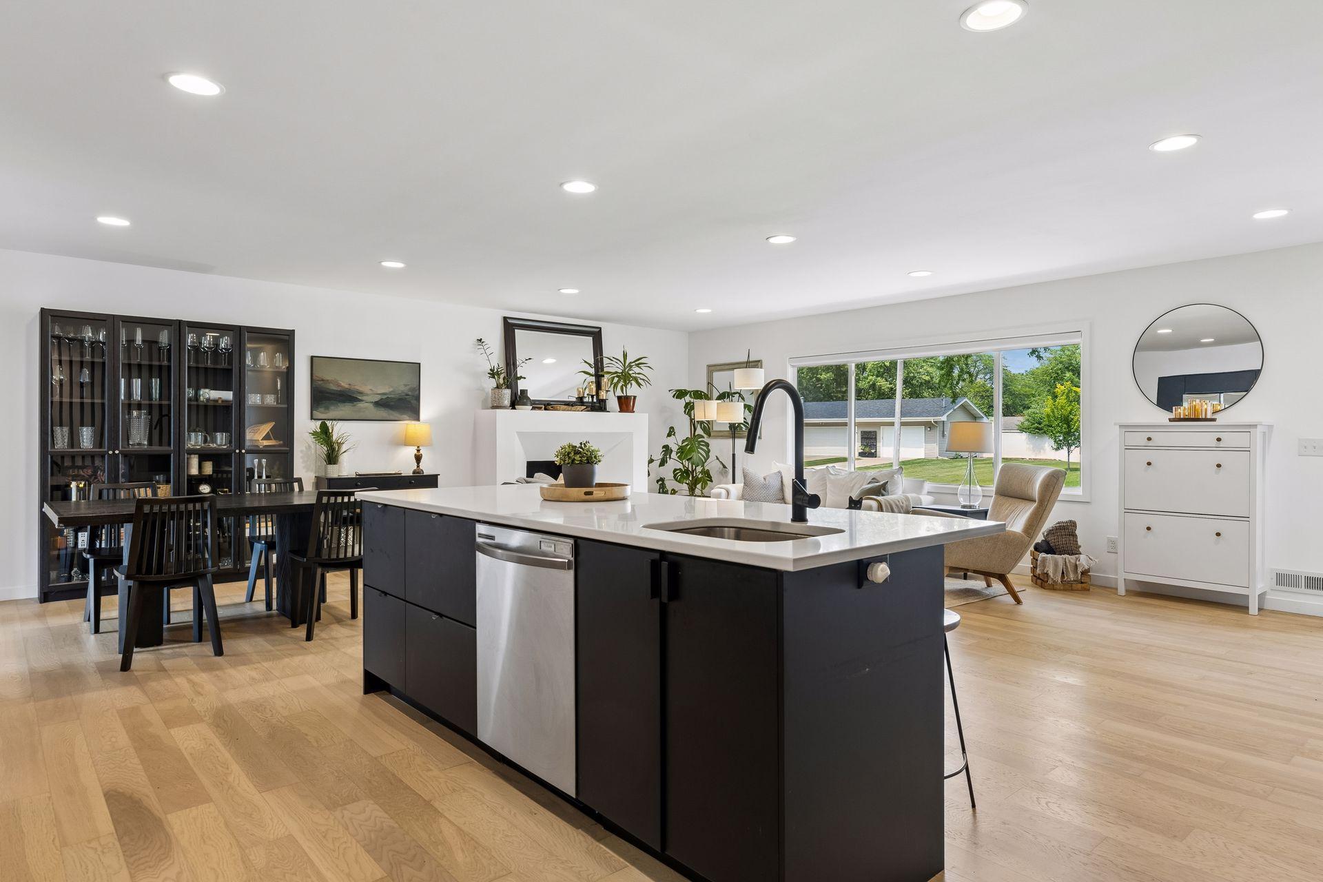 8465 Winnetka Heights Drive