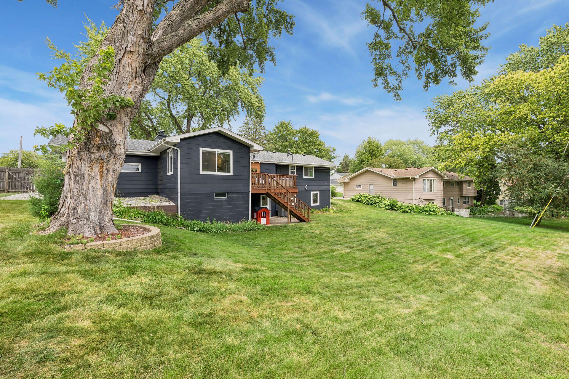 8465 Winnetka Heights Drive