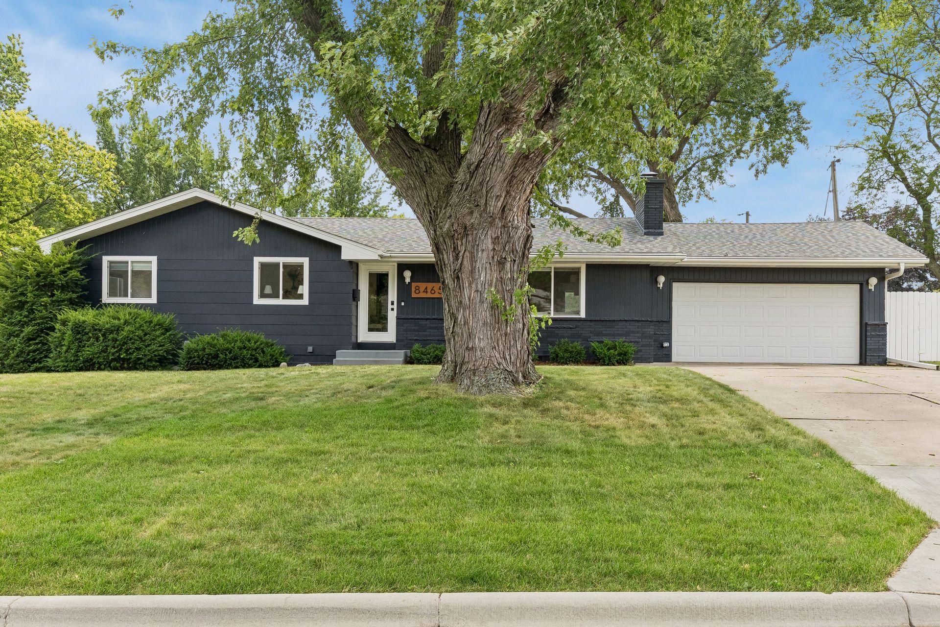 8465 Winnetka Heights Drive