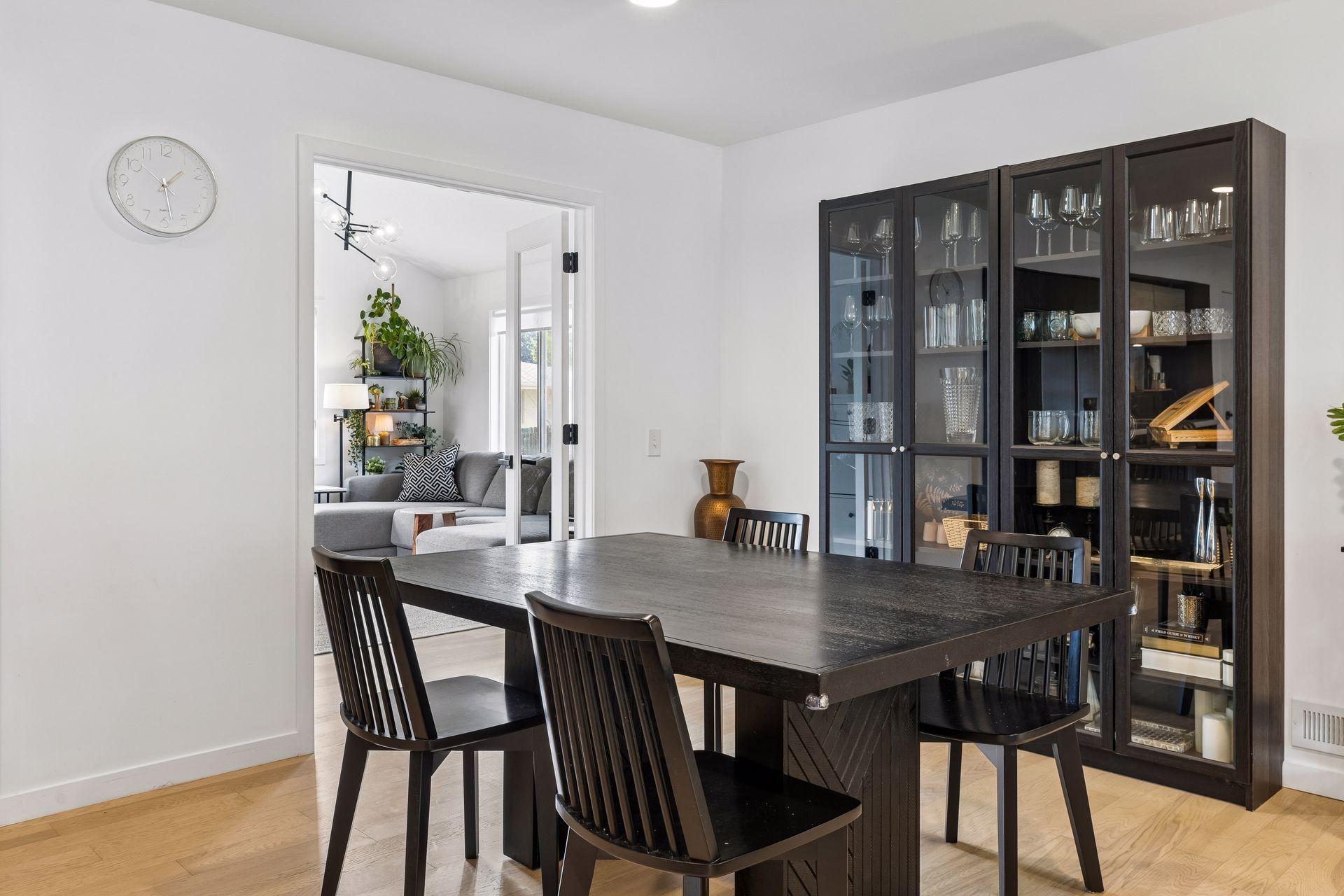 8465 Winnetka Heights Drive